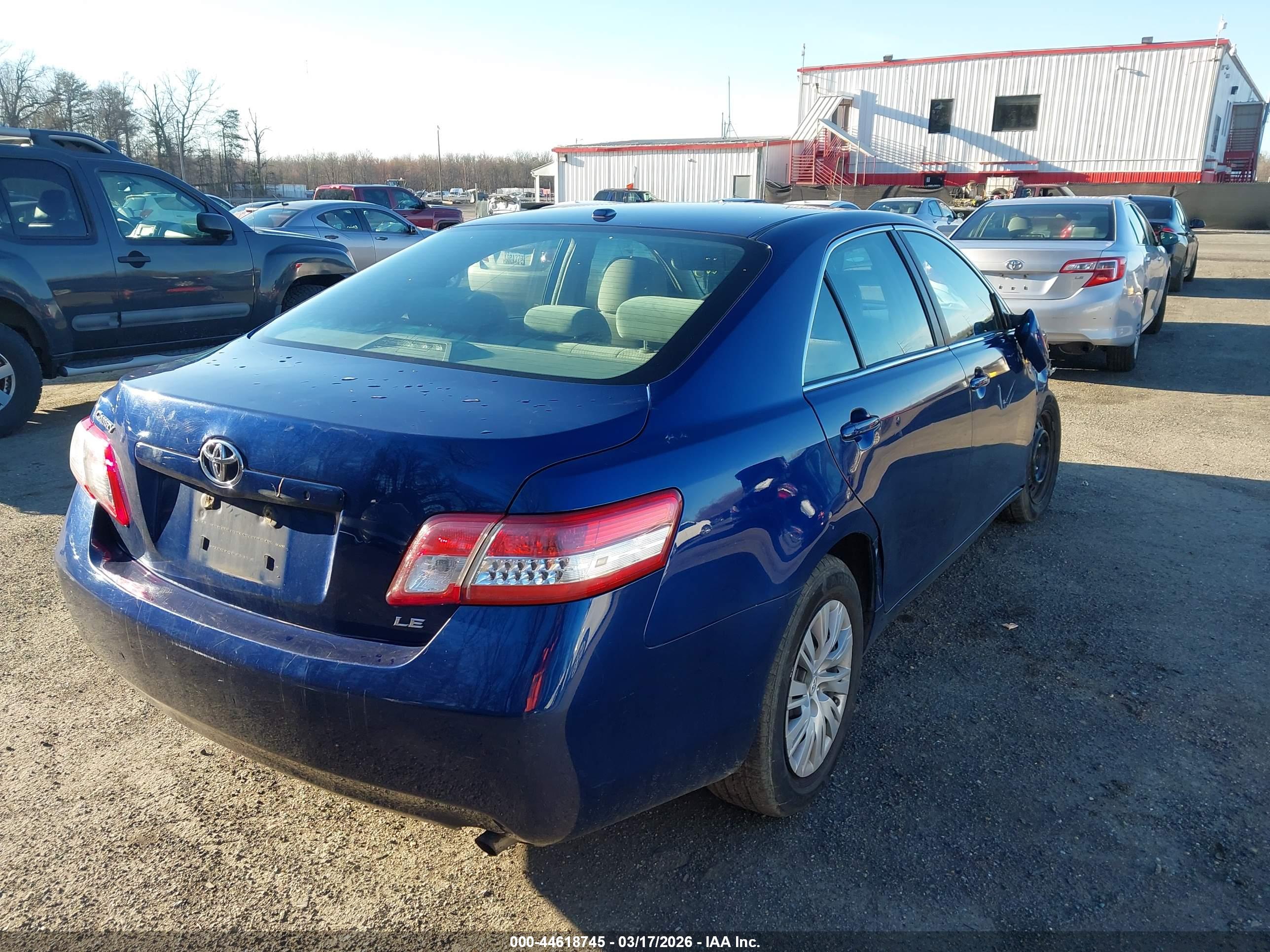 TOYOTA CAMRY image 4