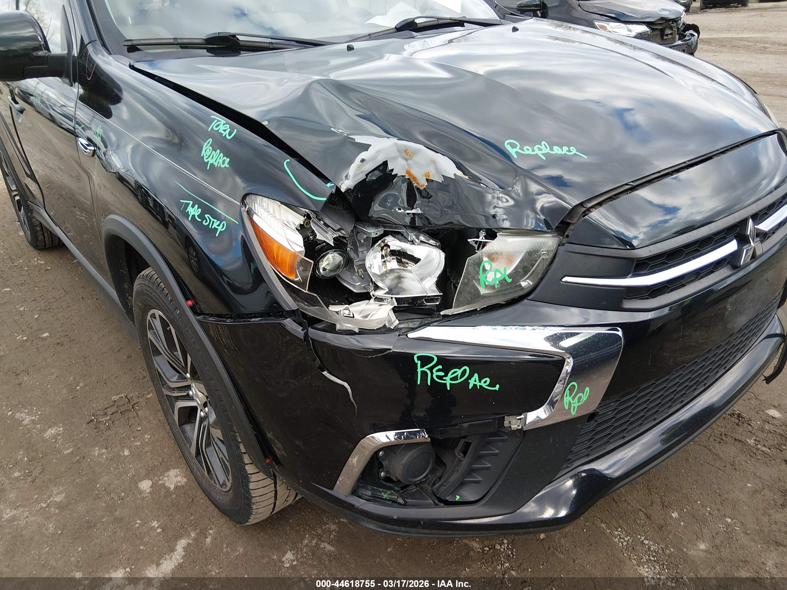 MITSUBISHI OUTLANDER image 6