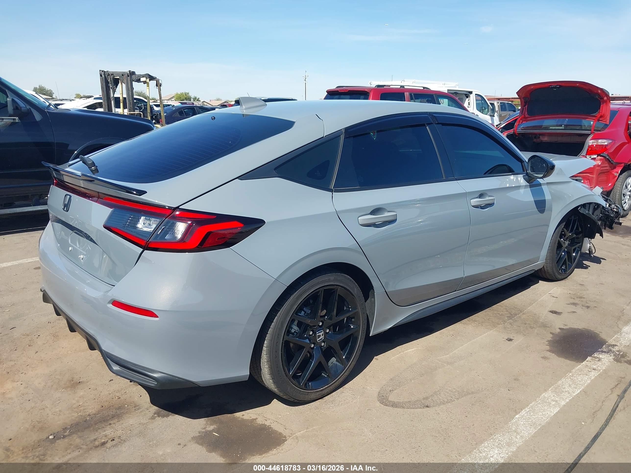 HONDA CIVIC image 4