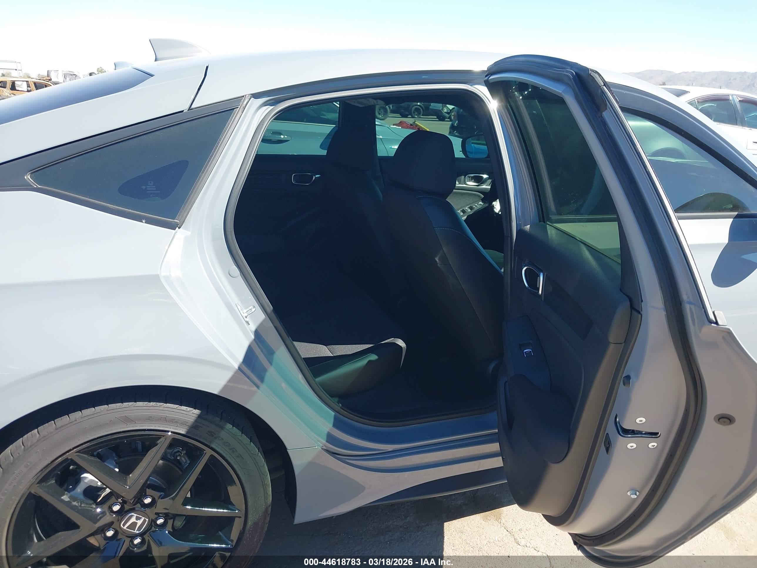 HONDA CIVIC image 8