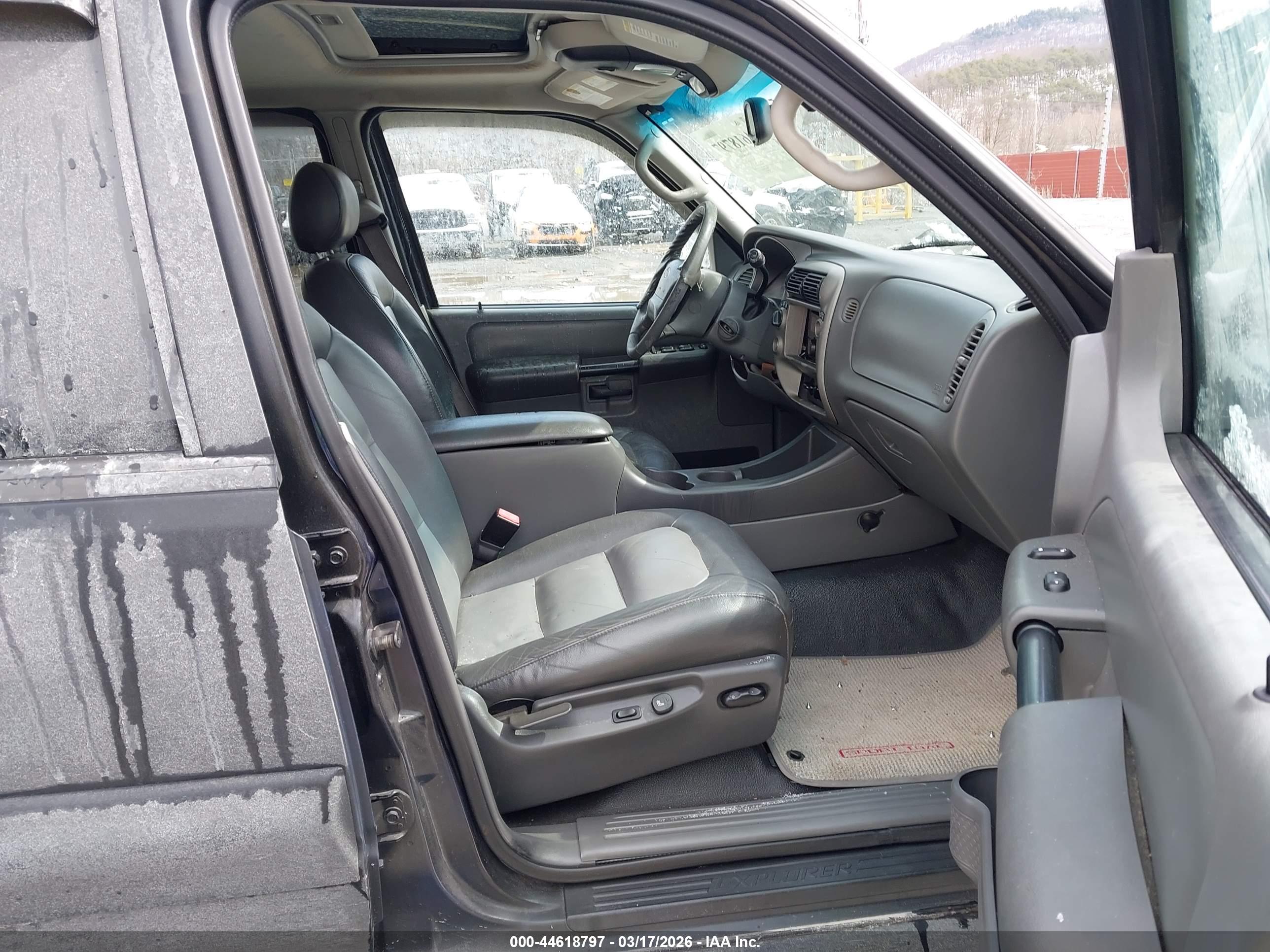 FORD EXPLORER image 5