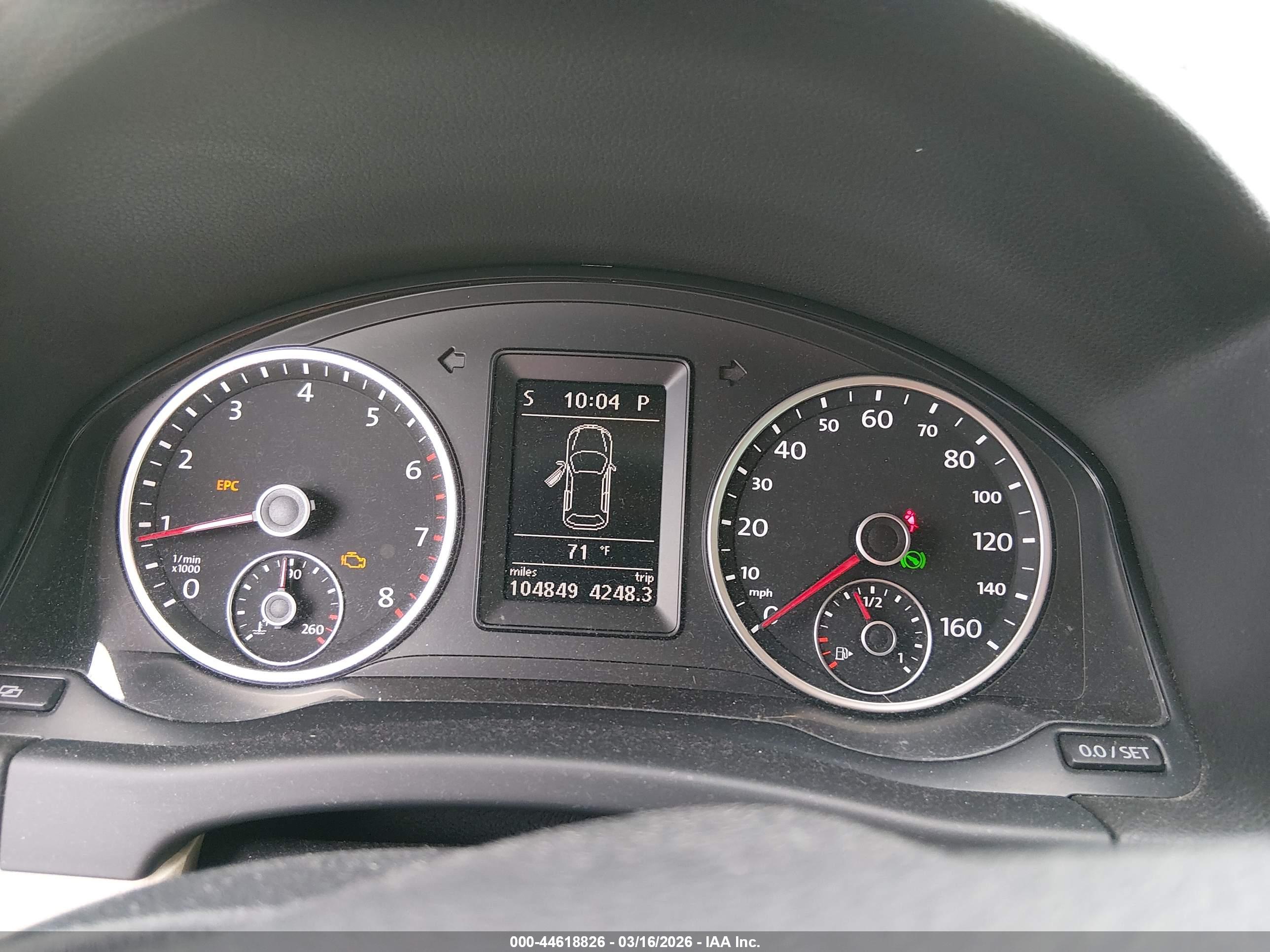 VOLKSWAGEN TIGUAN image 7