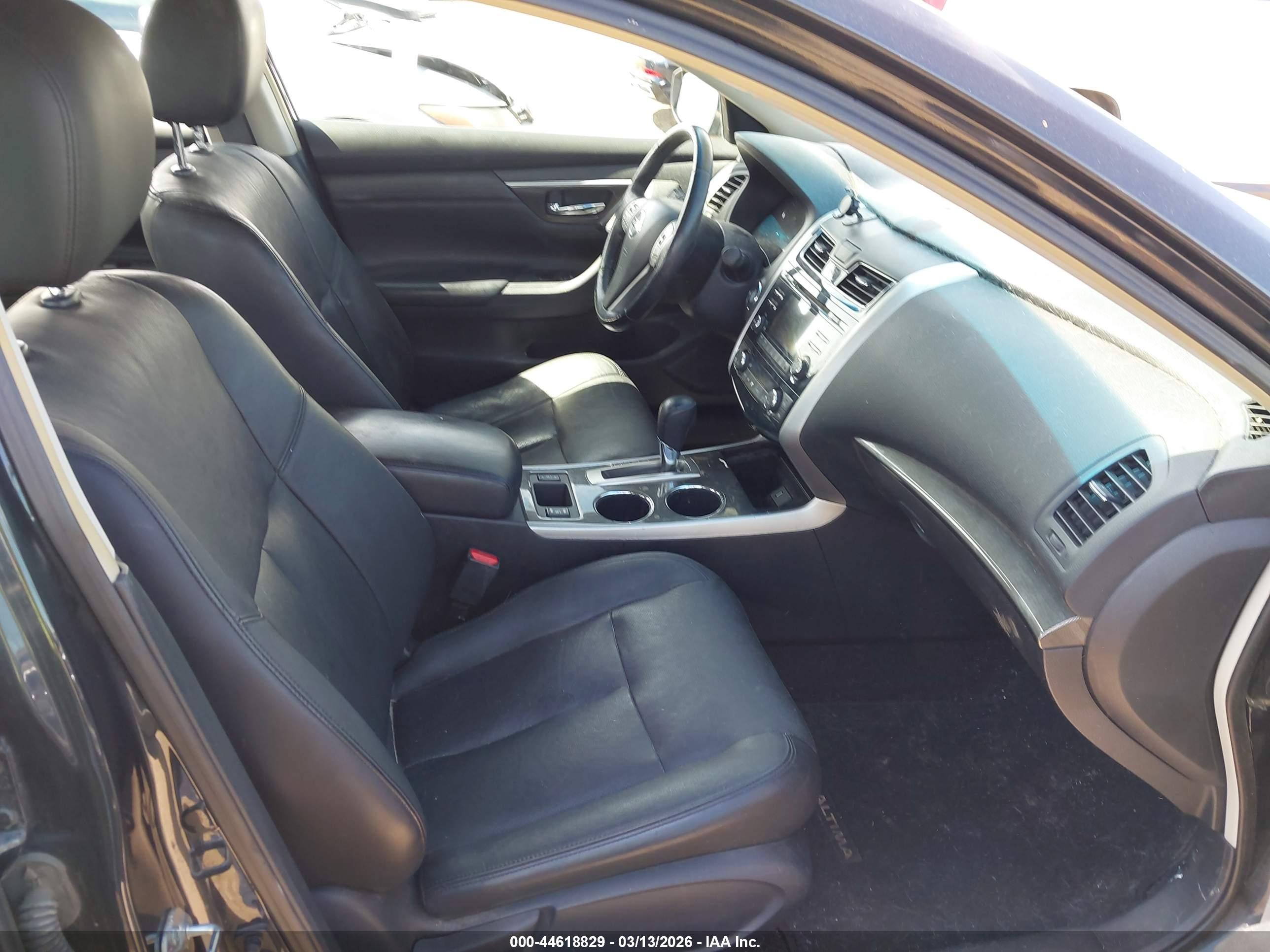 NISSAN ALTIMA image 5