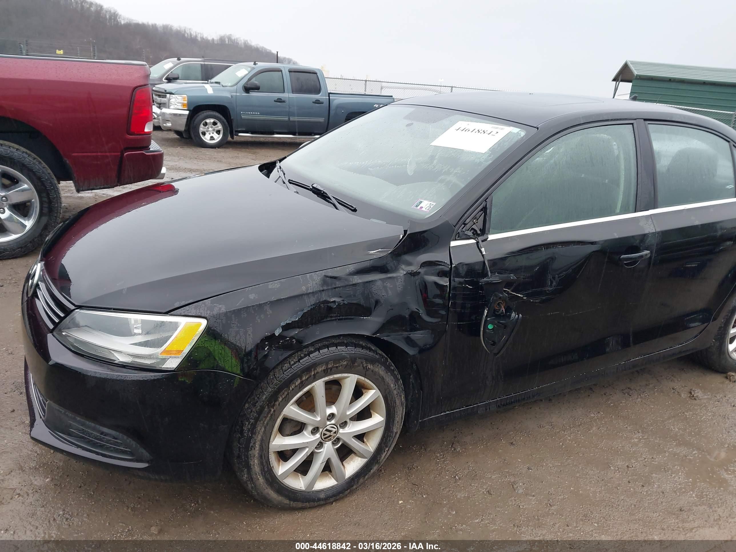 VOLKSWAGEN JETTA image 6