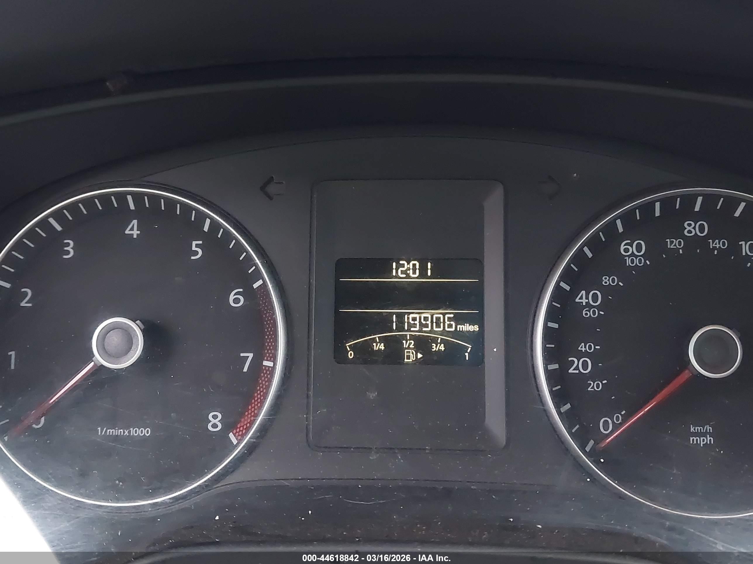 VOLKSWAGEN JETTA image 7