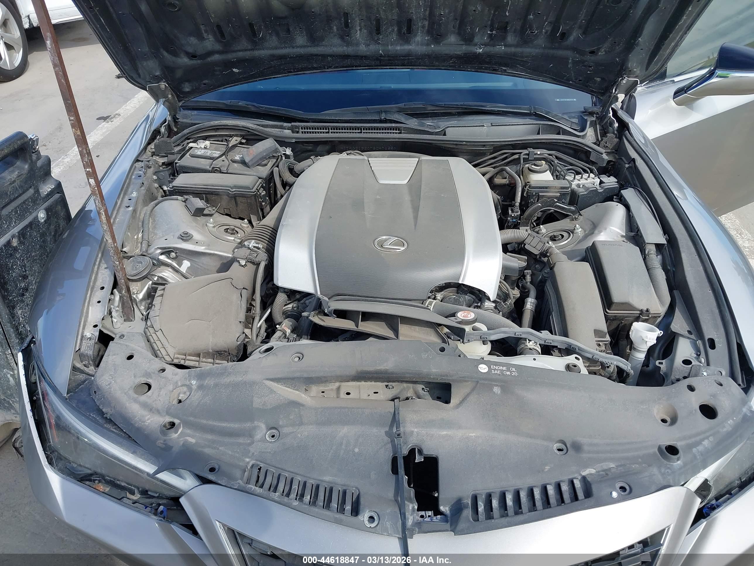 LEXUS IS image 10