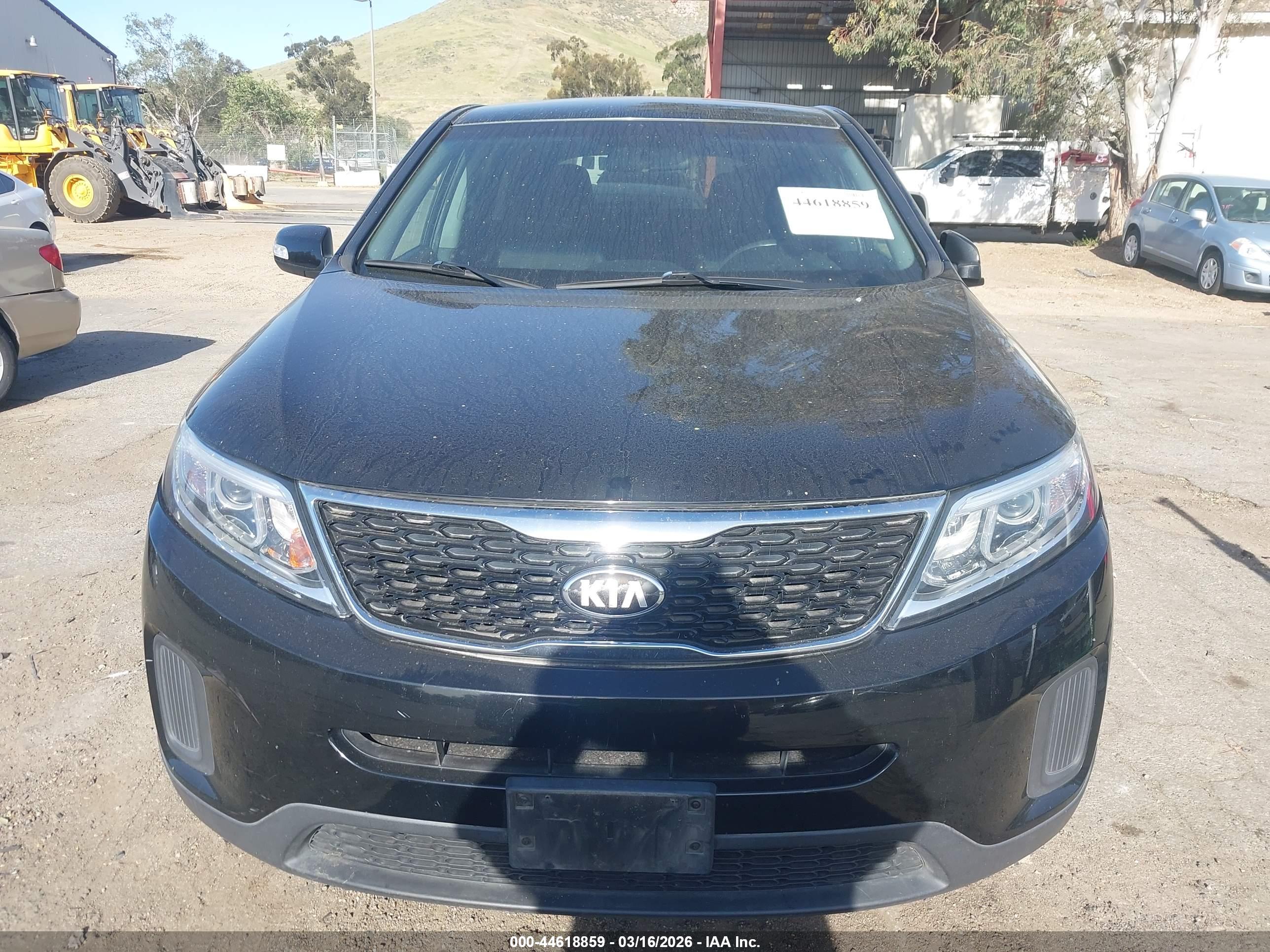 KIA SORENTO image 6