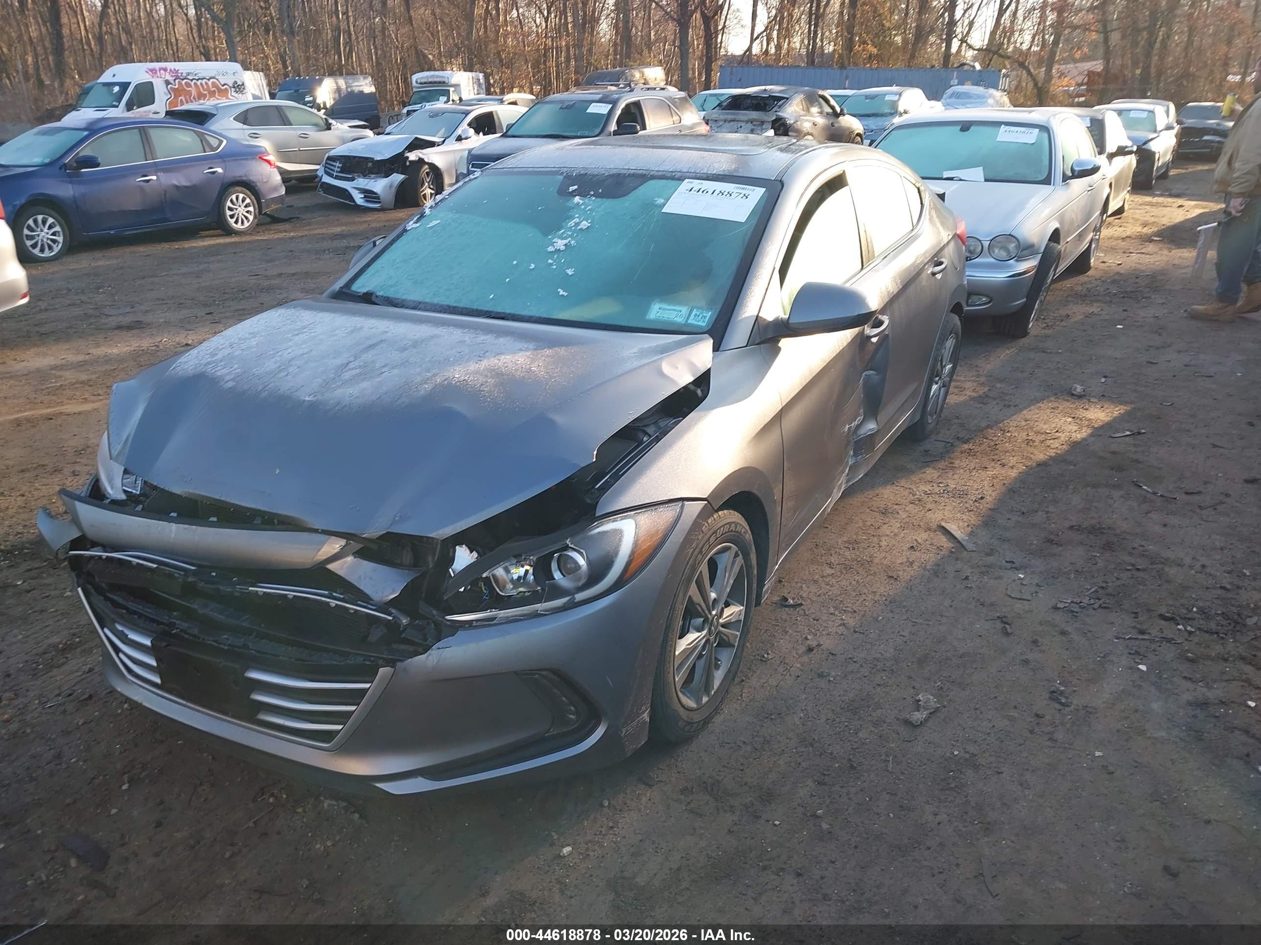 HYUNDAI ELANTRA image 2