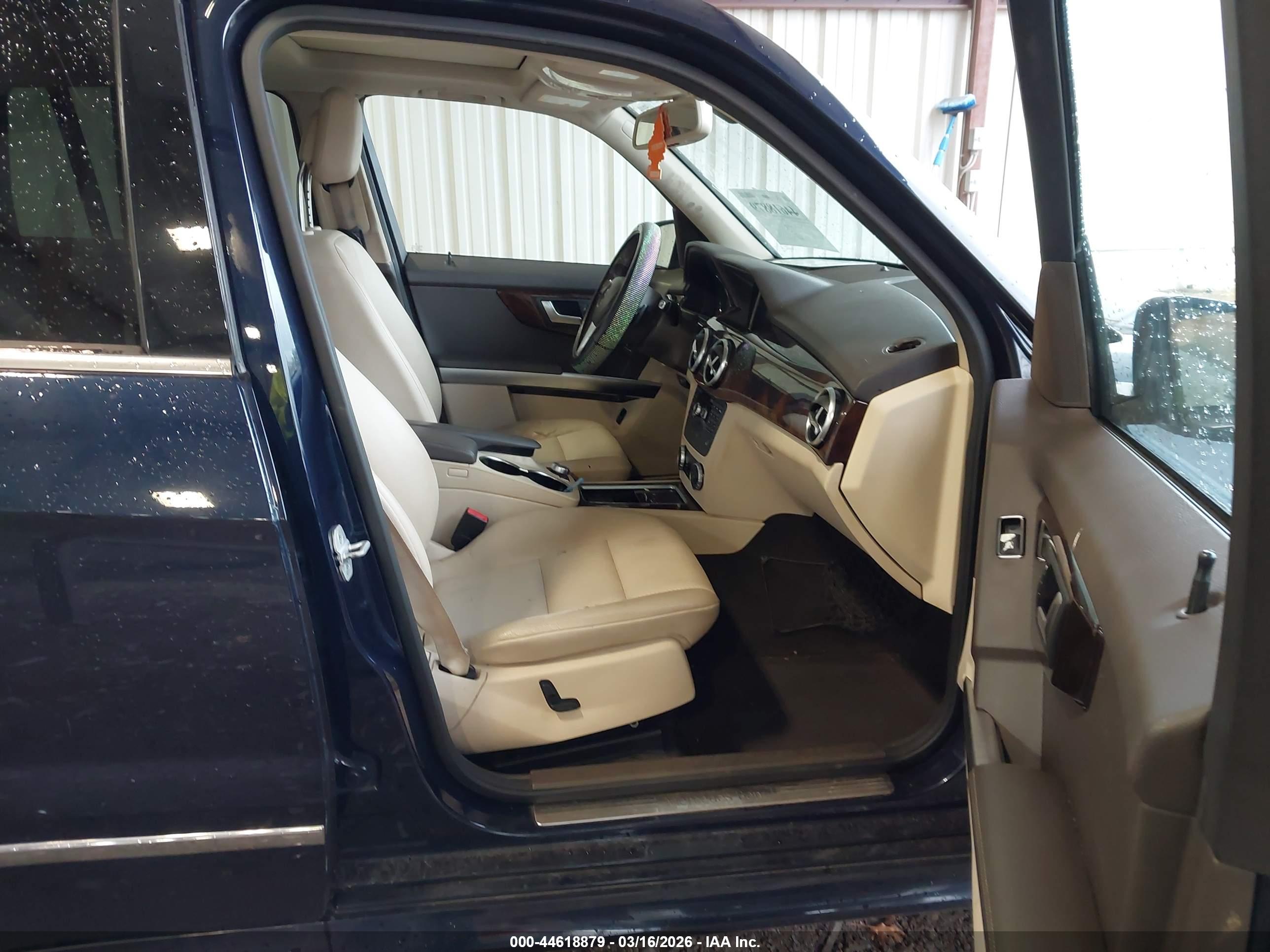 MERCEDES-BENZ GLK image 5