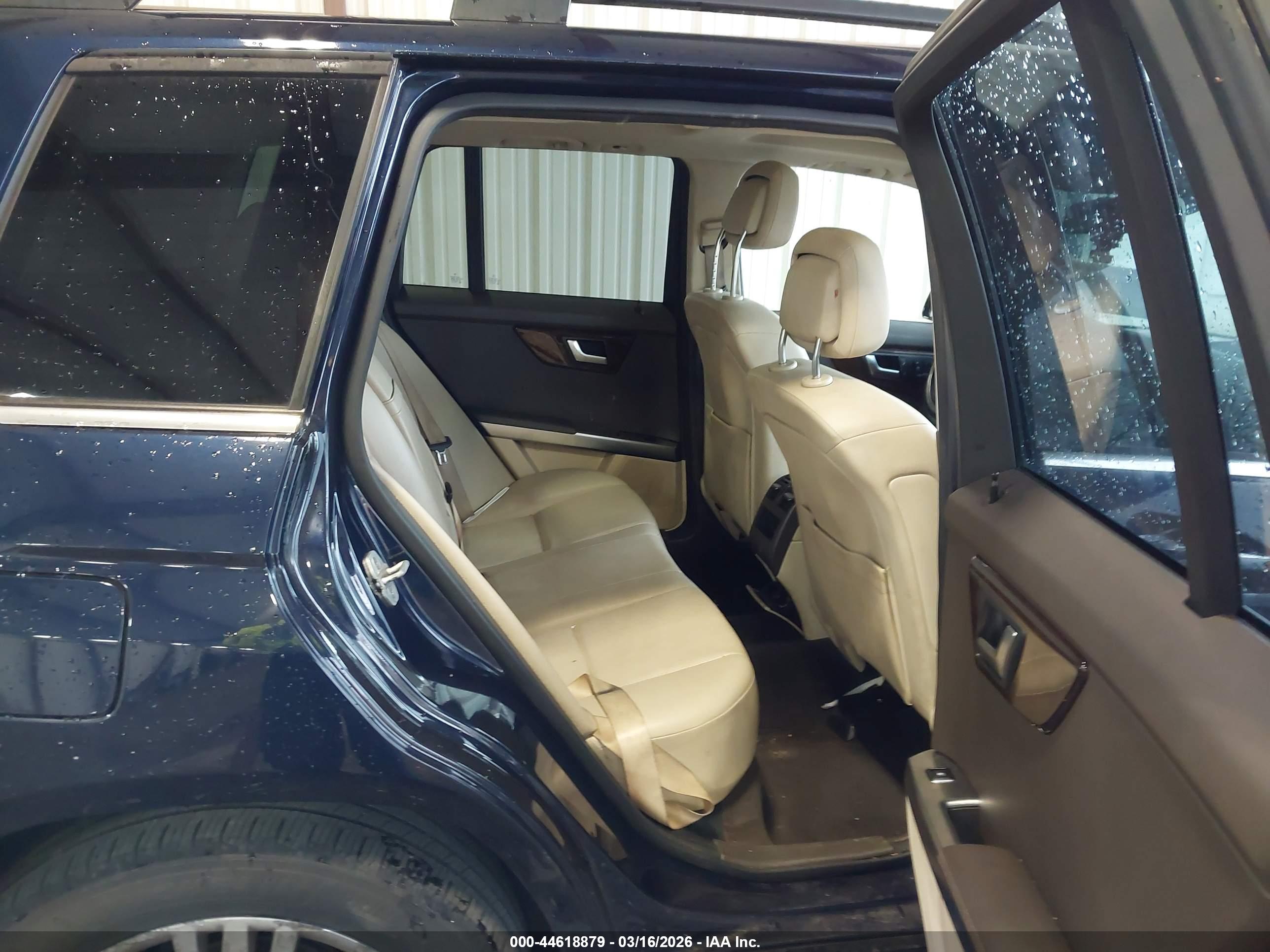 MERCEDES-BENZ GLK image 8