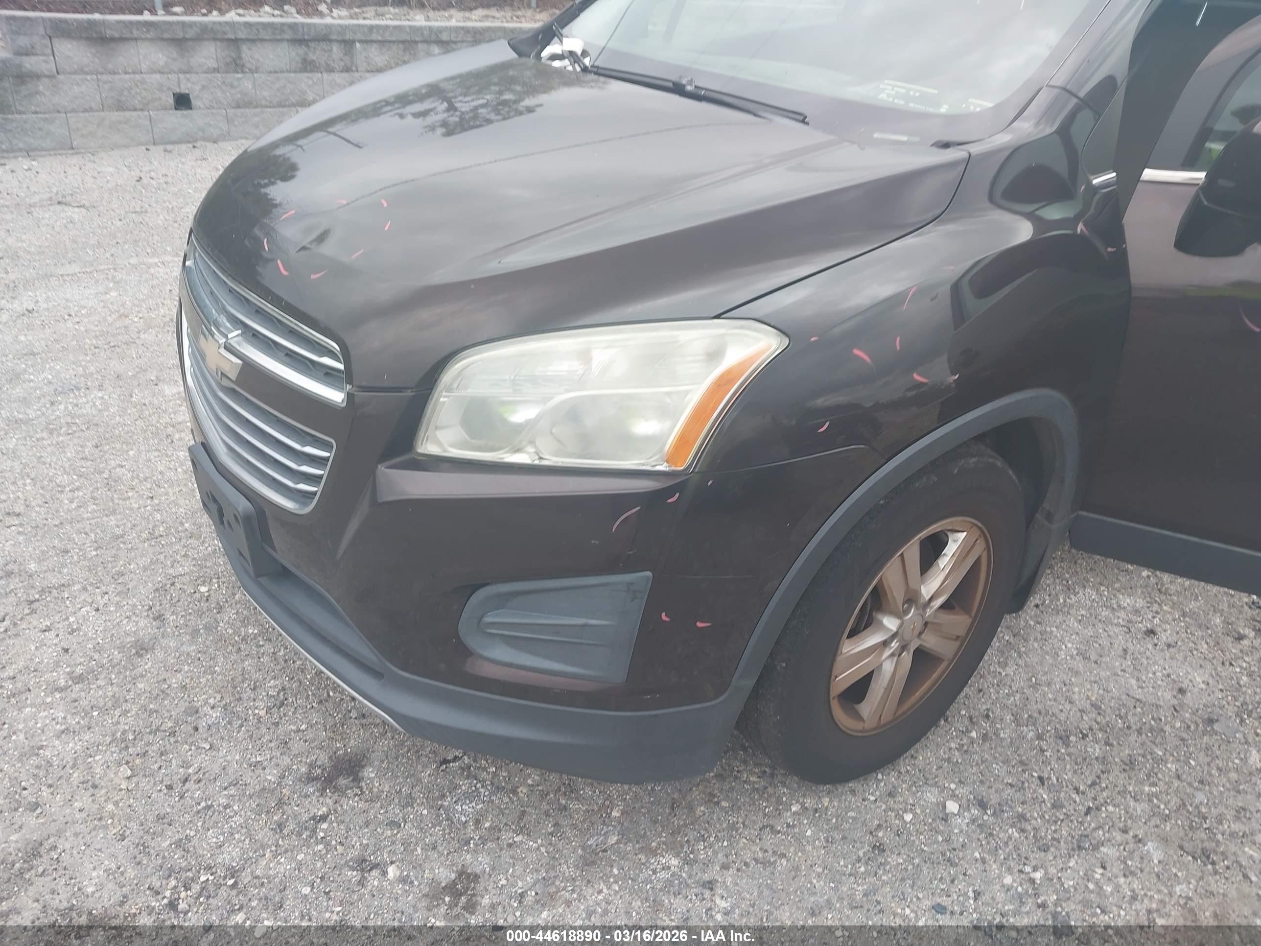 CHEVROLET TRAX image 6