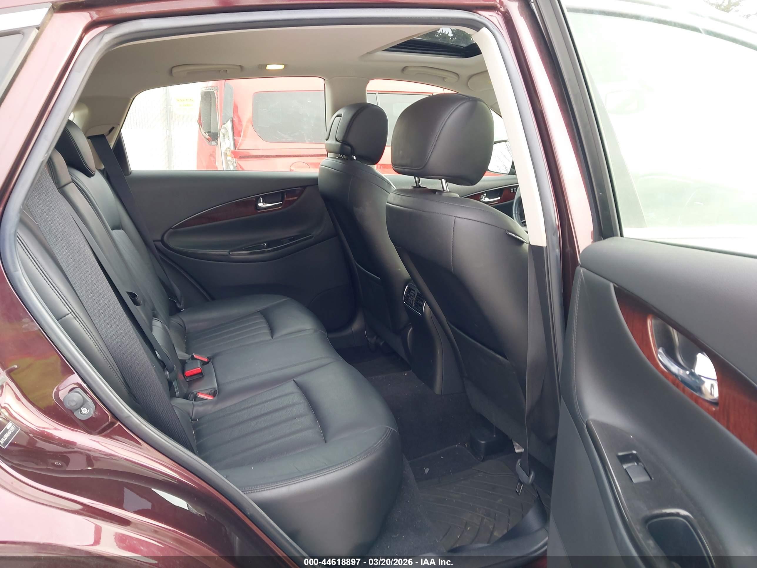 INFINITI QX50 image 8