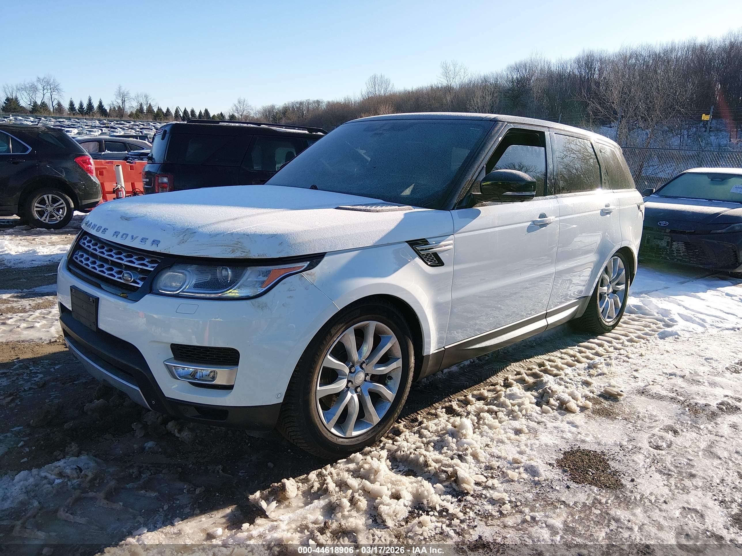LAND ROVER image 2