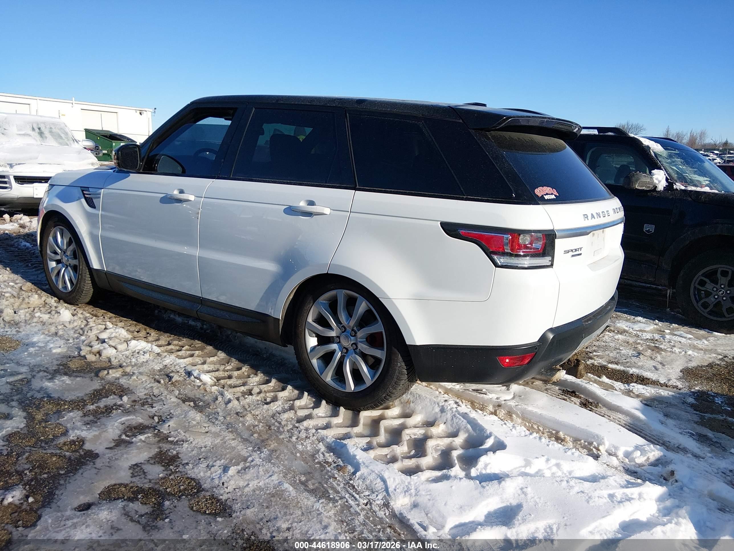 LAND ROVER image 3