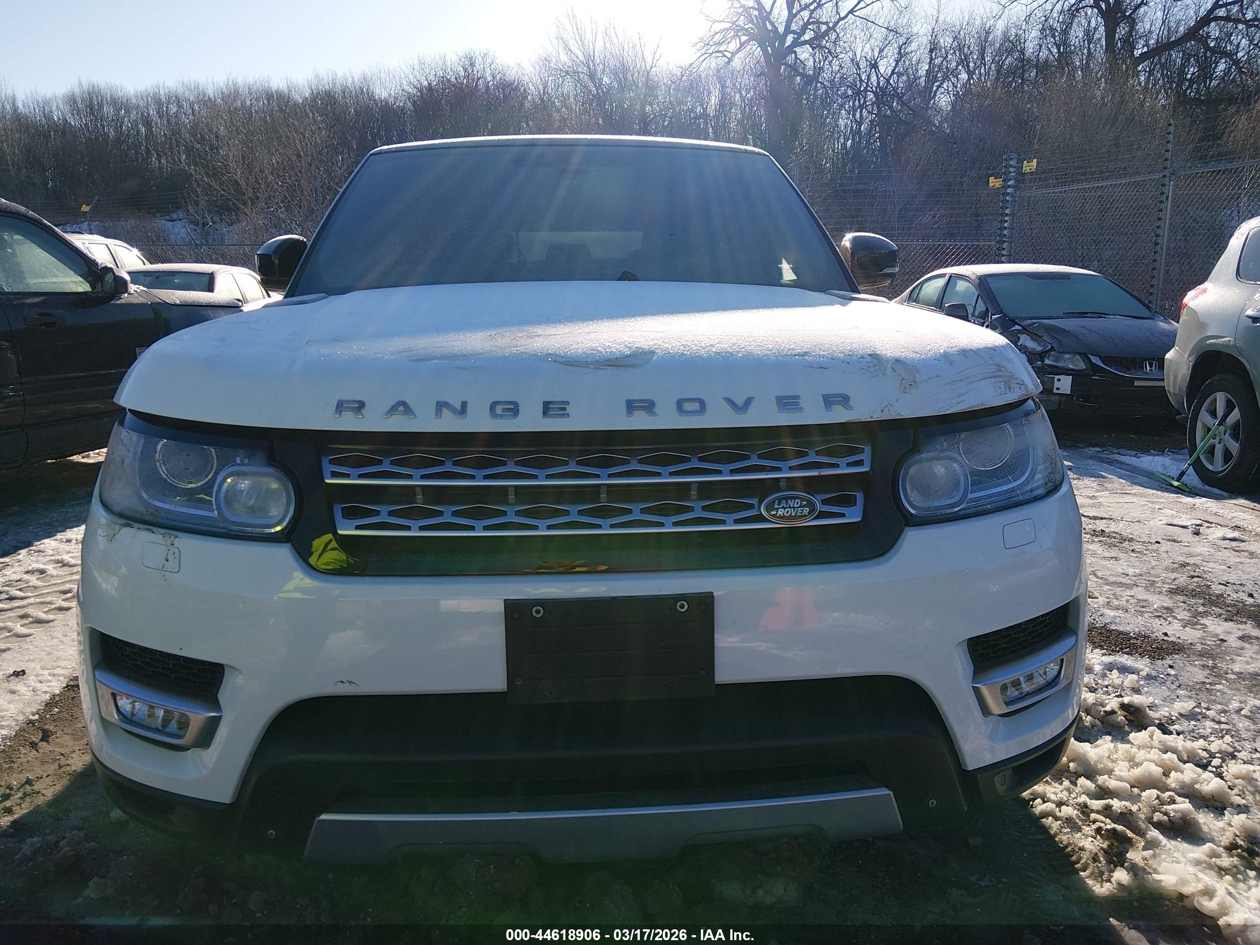 LAND ROVER image 6