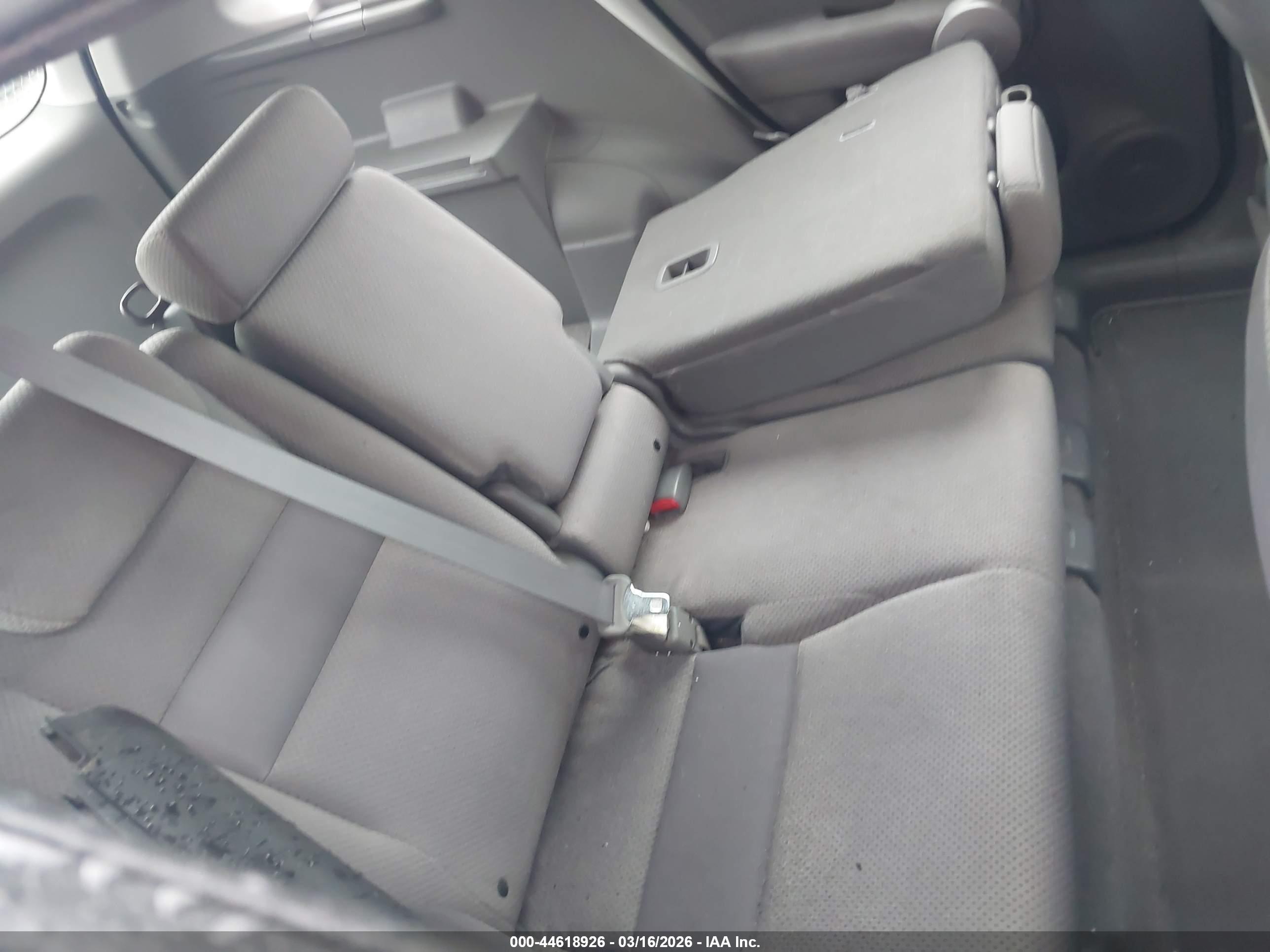 HONDA CR-V image 8