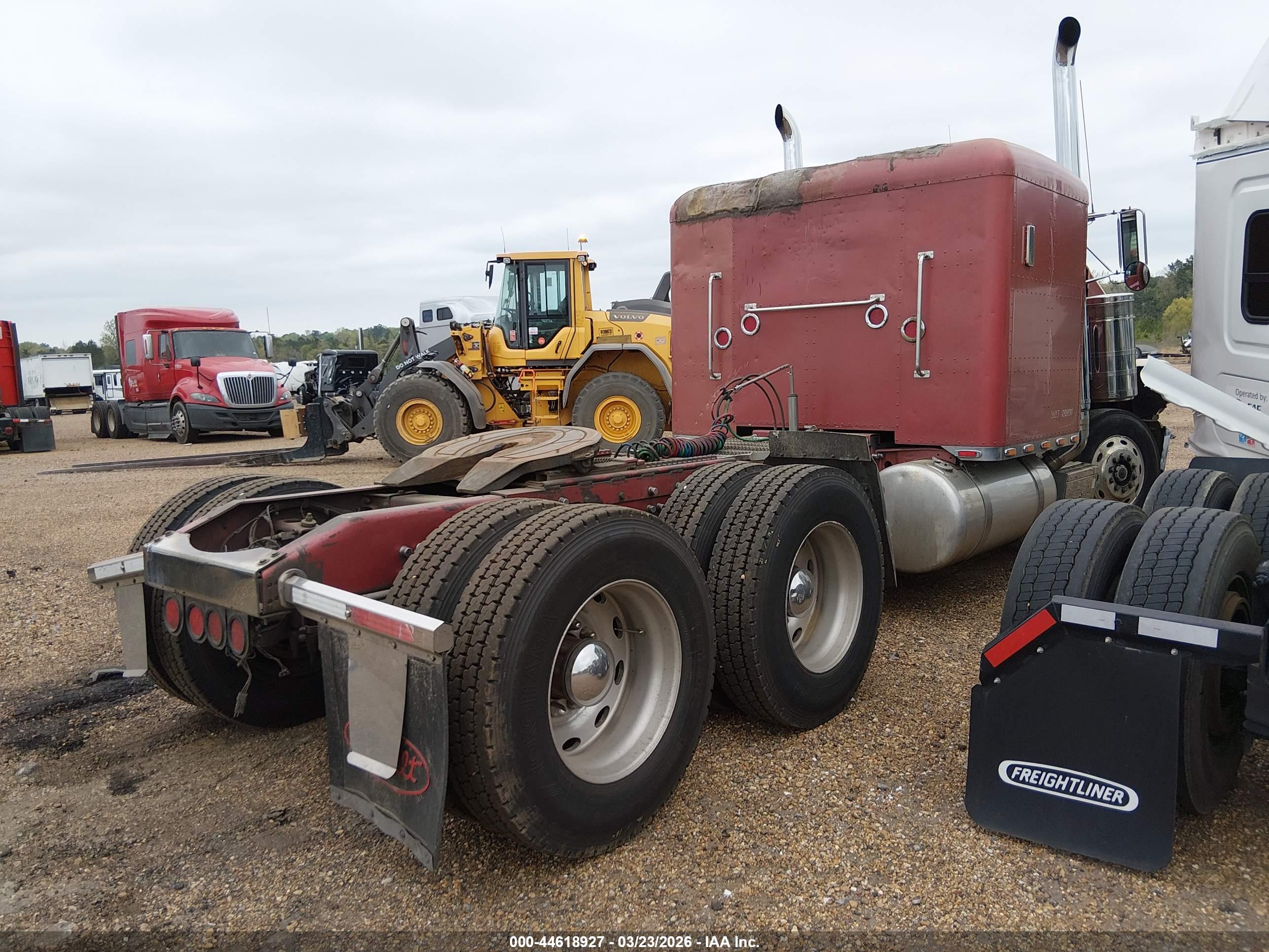 PETERBILT 379 image 4