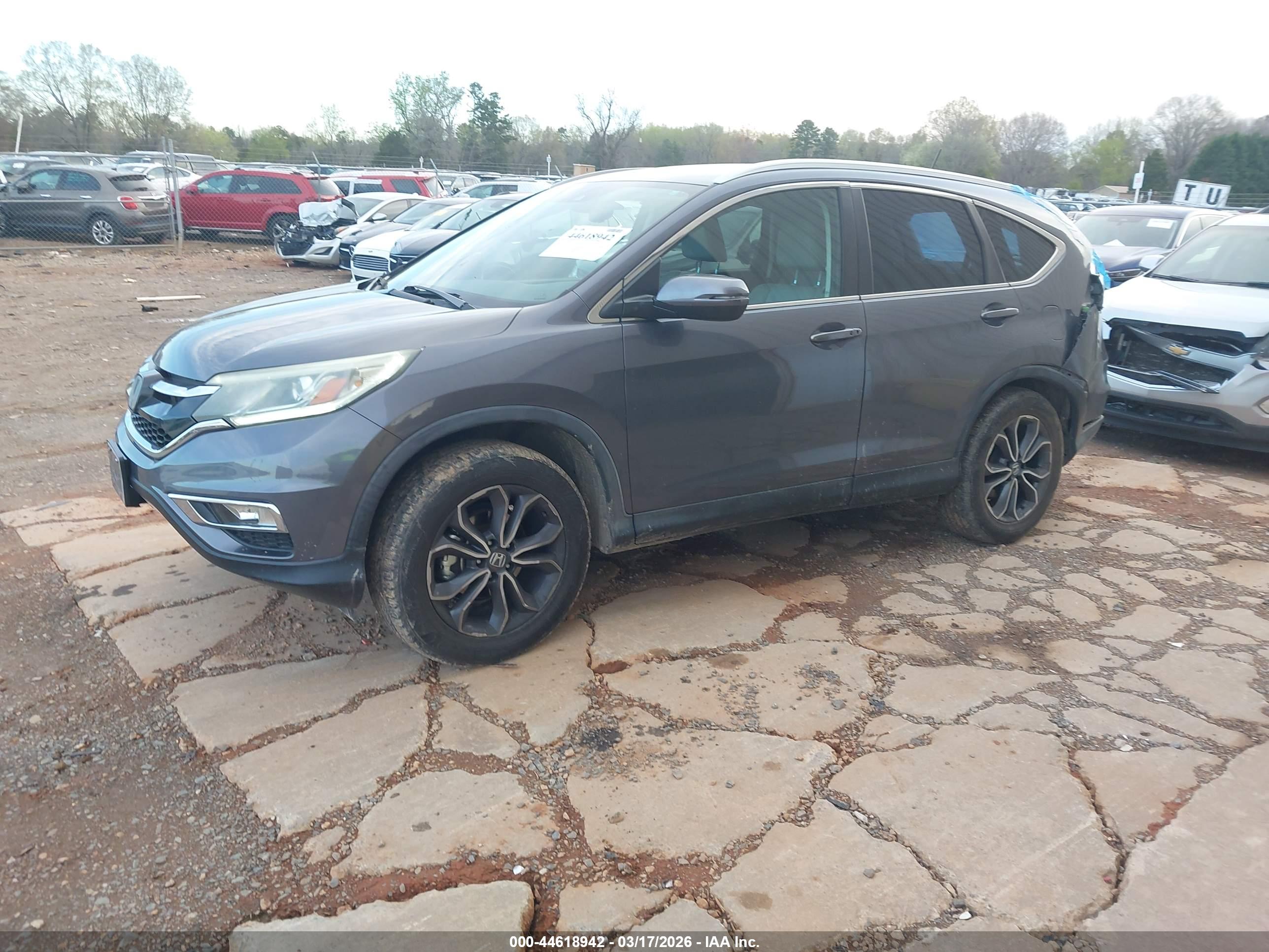 HONDA CR-V image 2