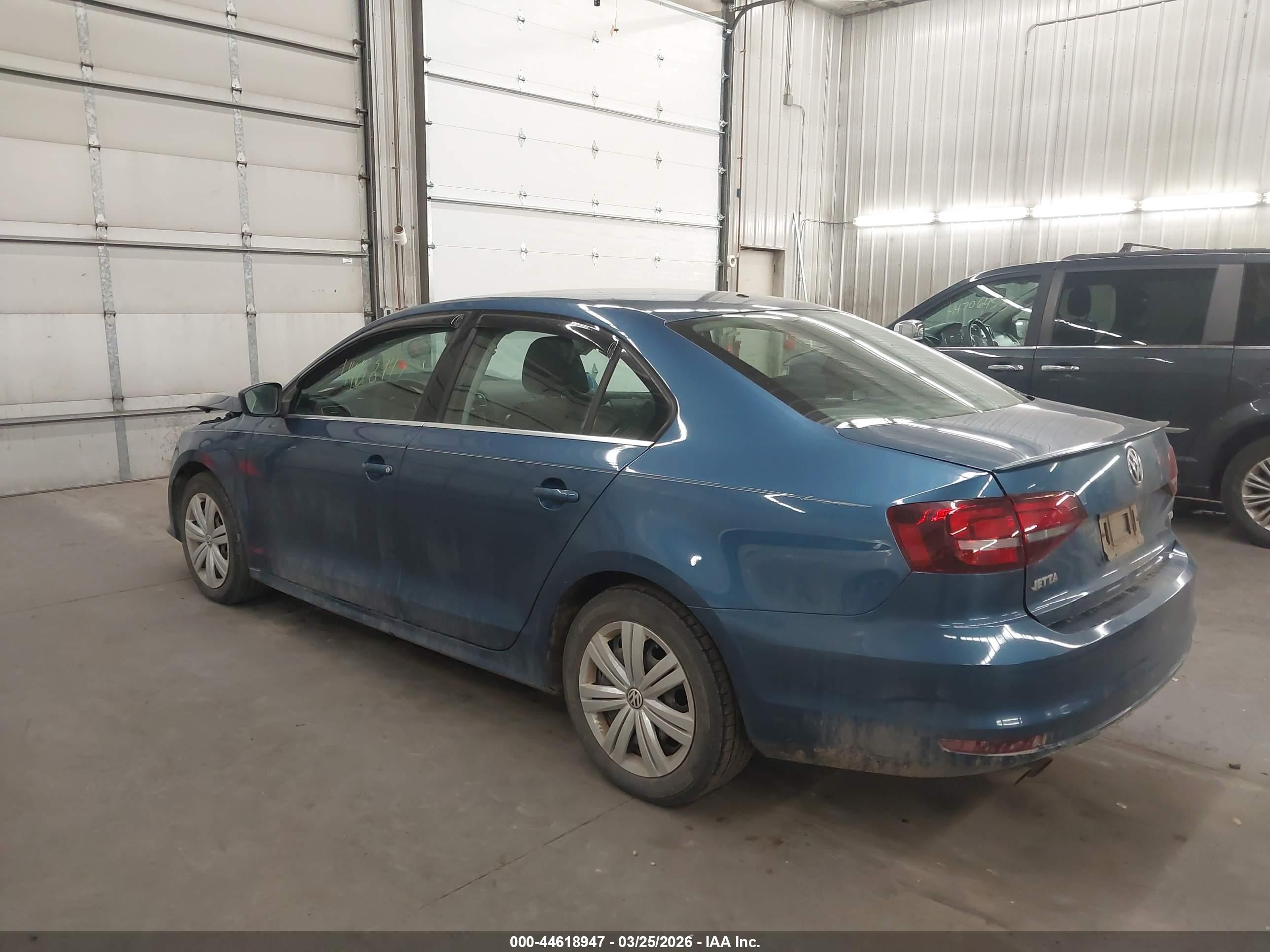 VOLKSWAGEN JETTA image 3