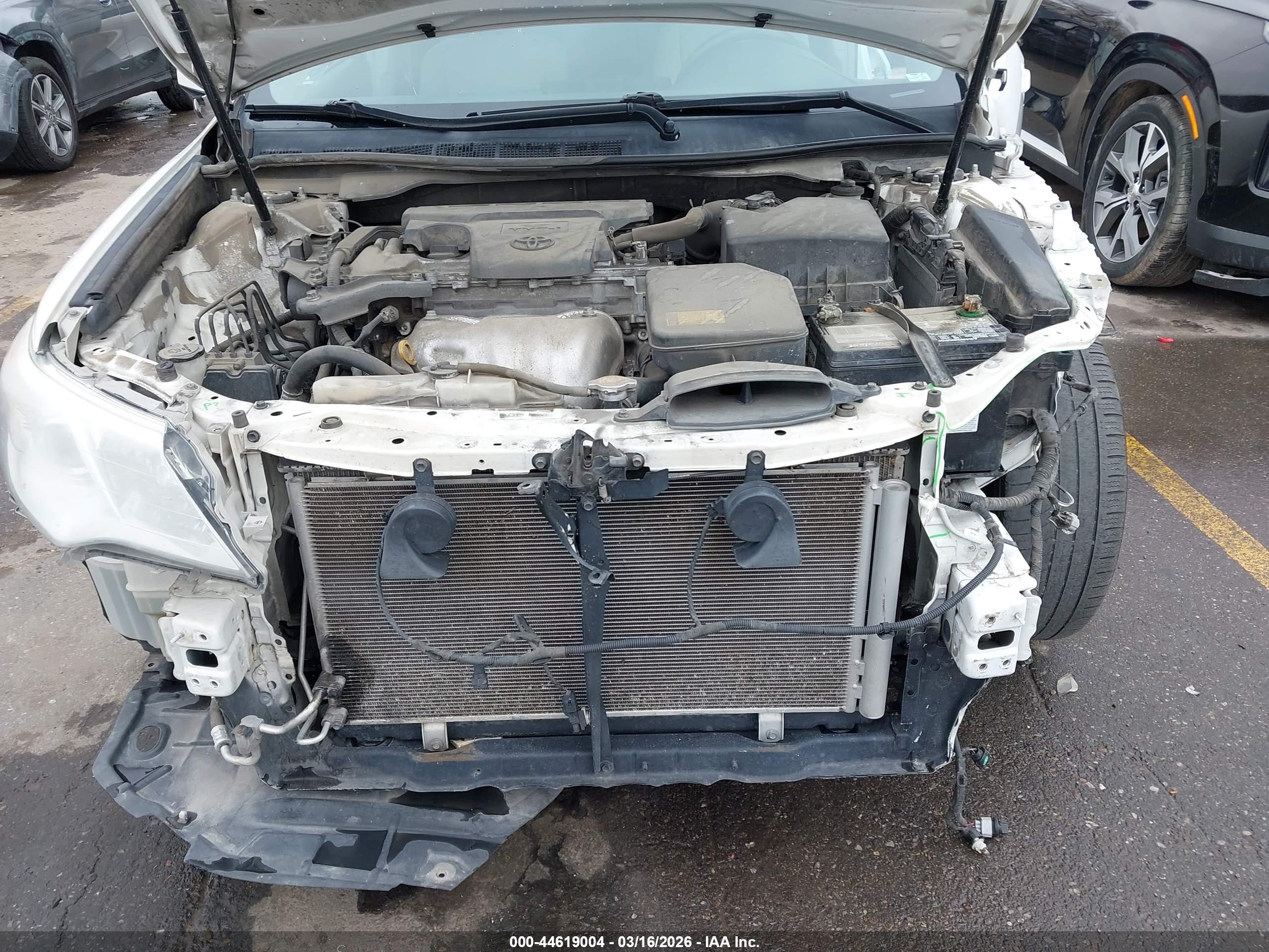 TOYOTA CAMRY image 10