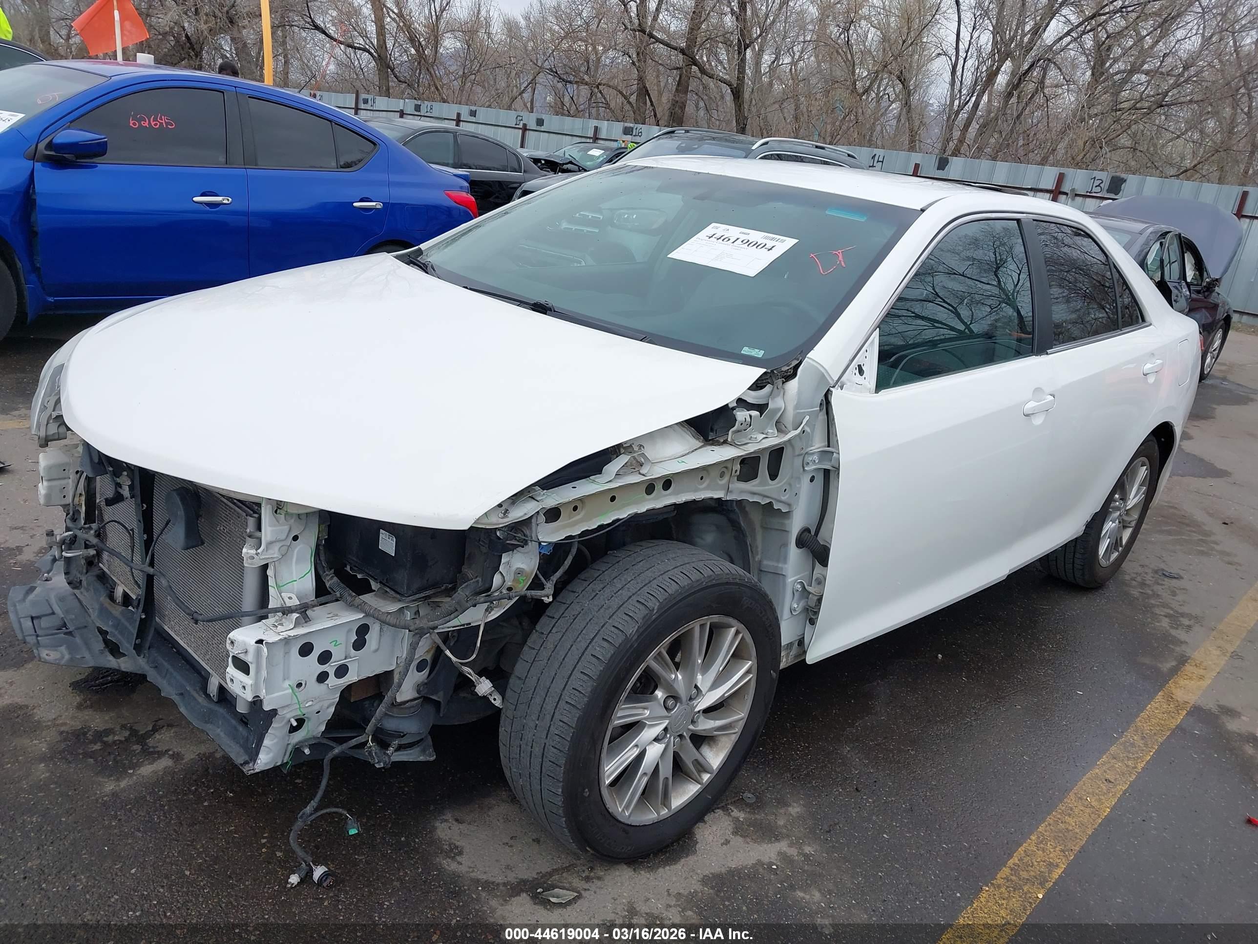 TOYOTA CAMRY image 2