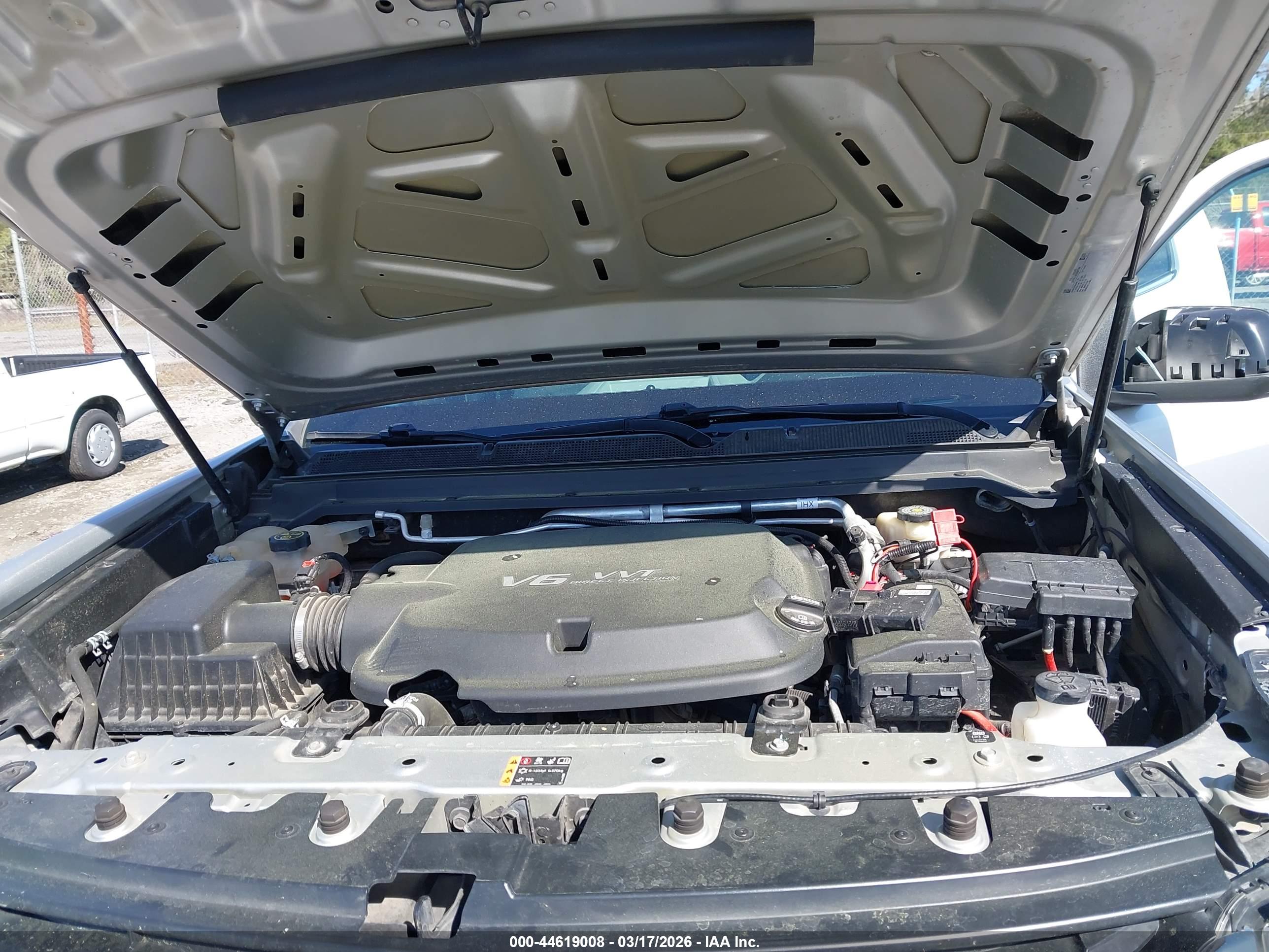 CHEVROLET COLORADO image 10