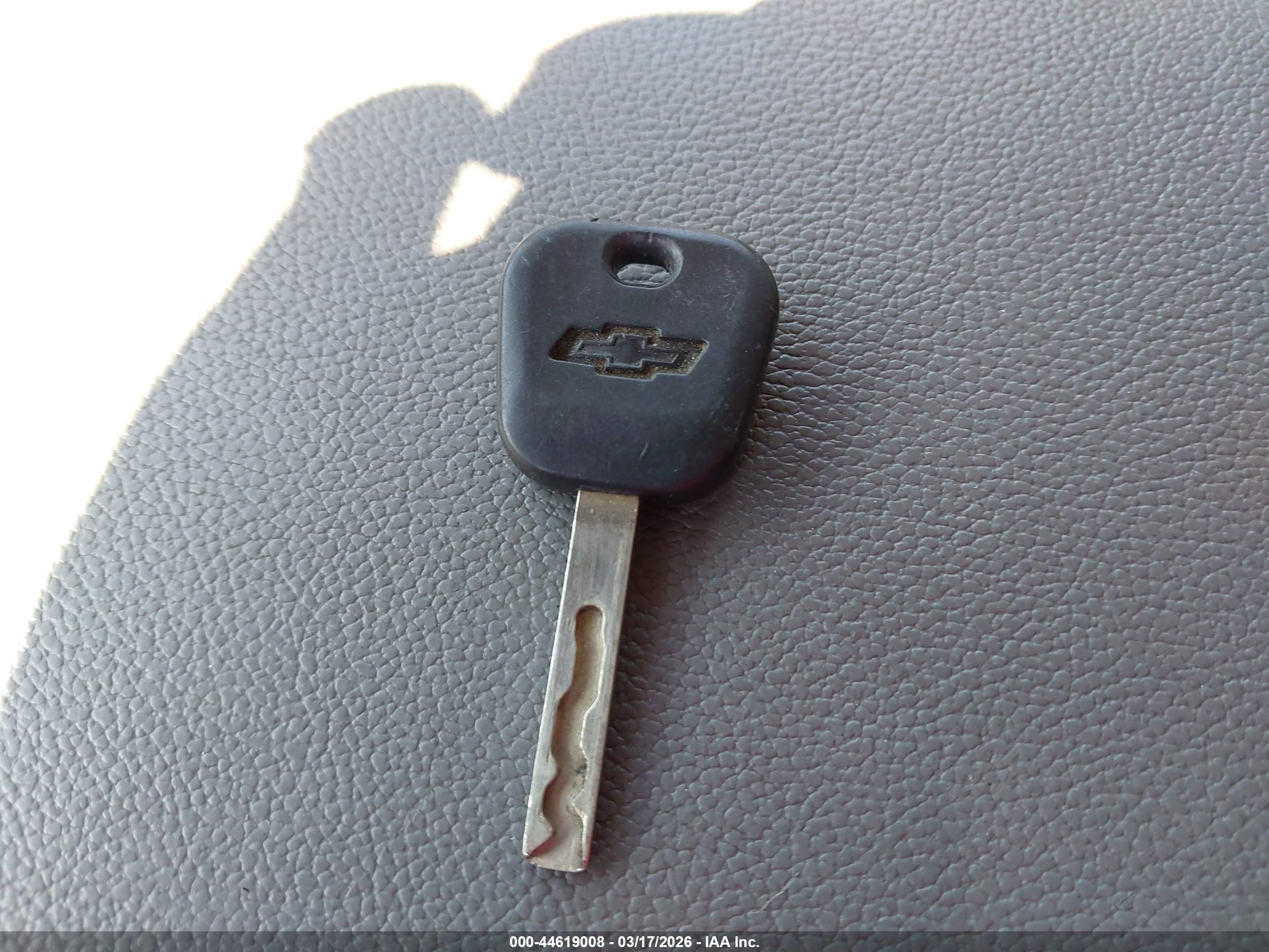 CHEVROLET COLORADO image 11