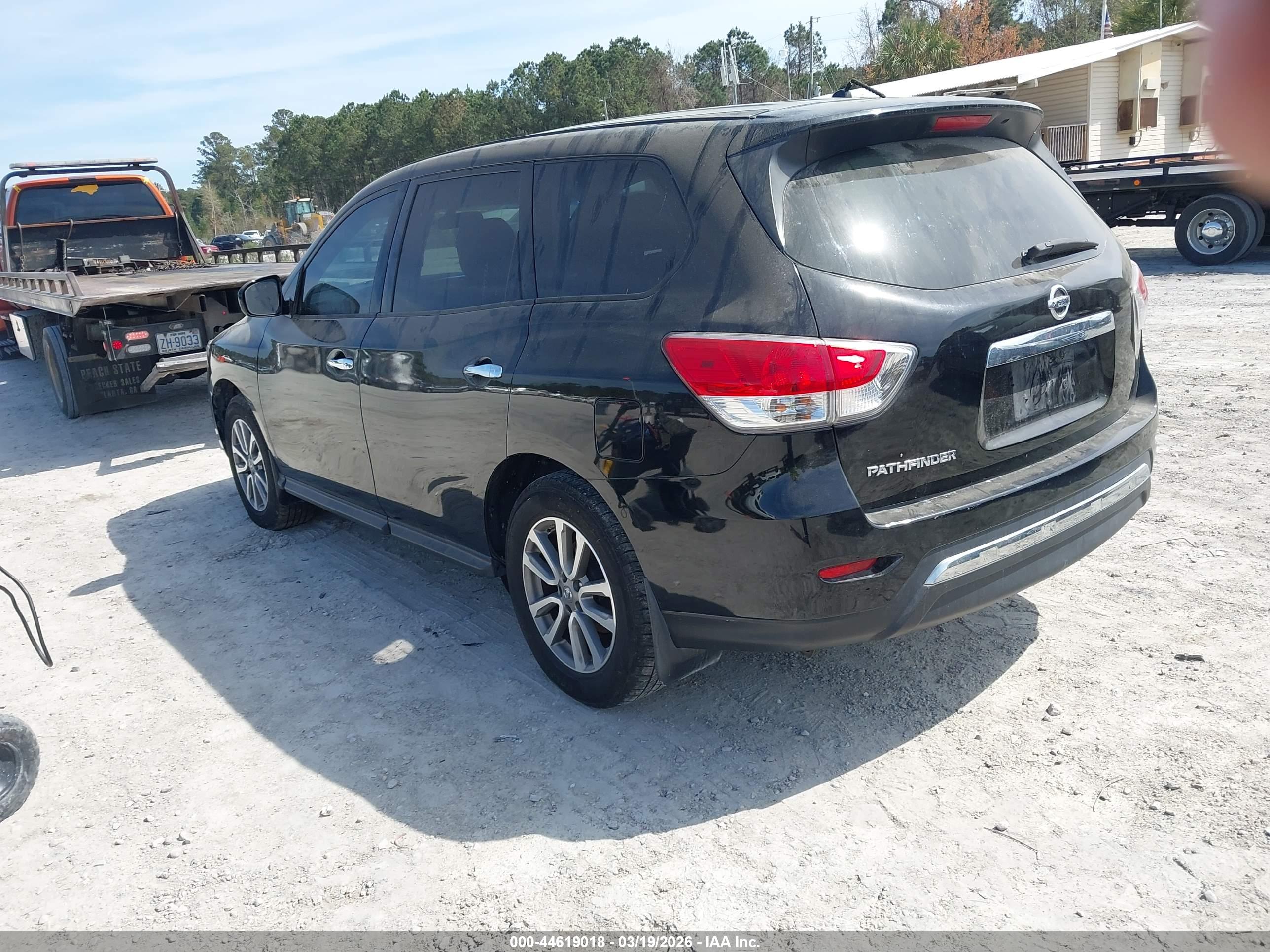 NISSAN PATHFINDER image 3