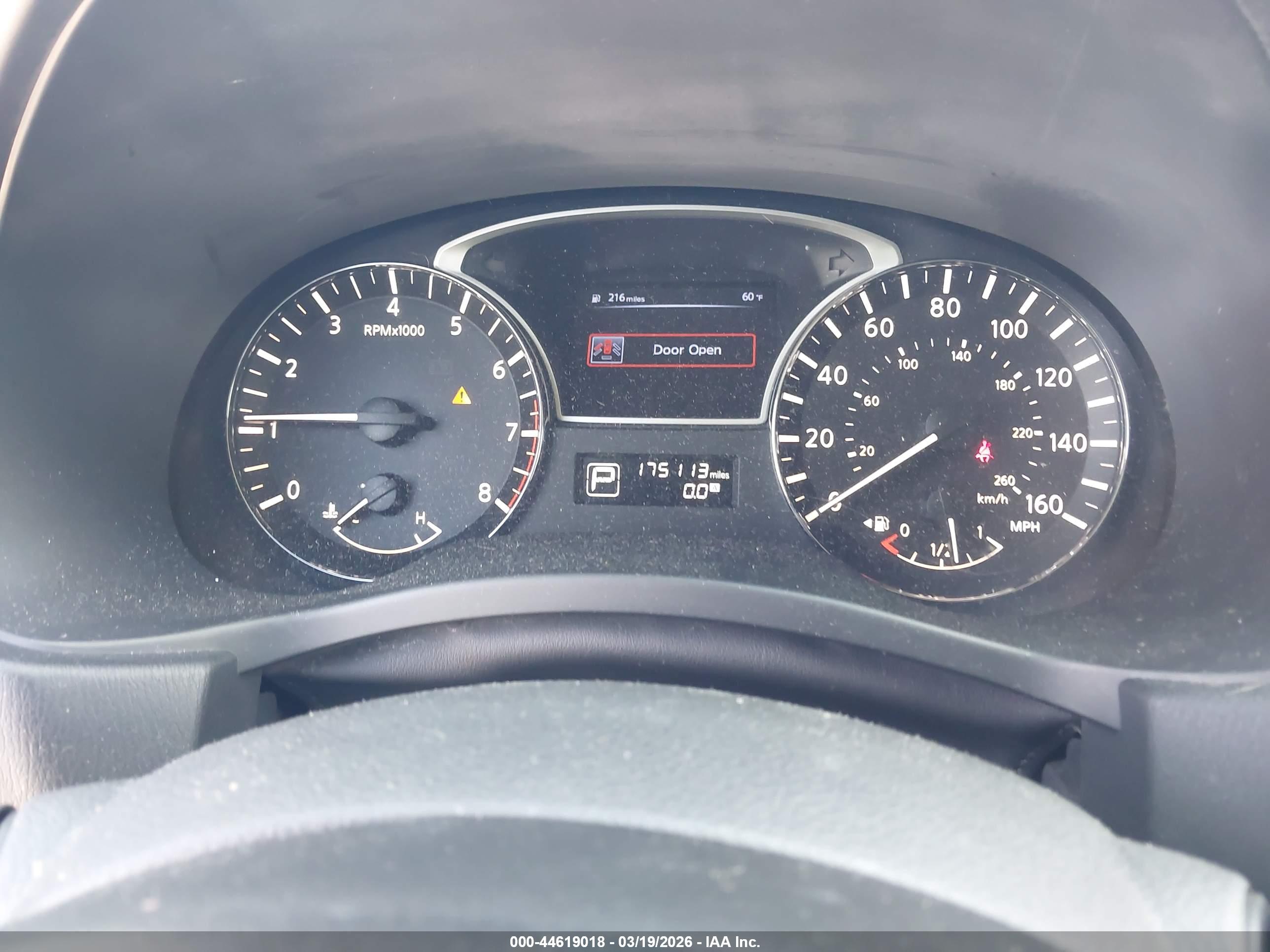 NISSAN PATHFINDER image 7