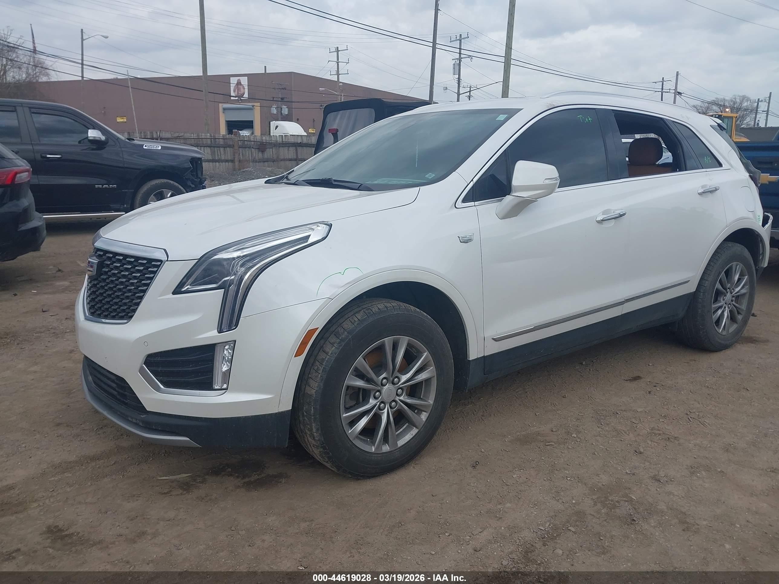 CADILLAC XT5 image 2