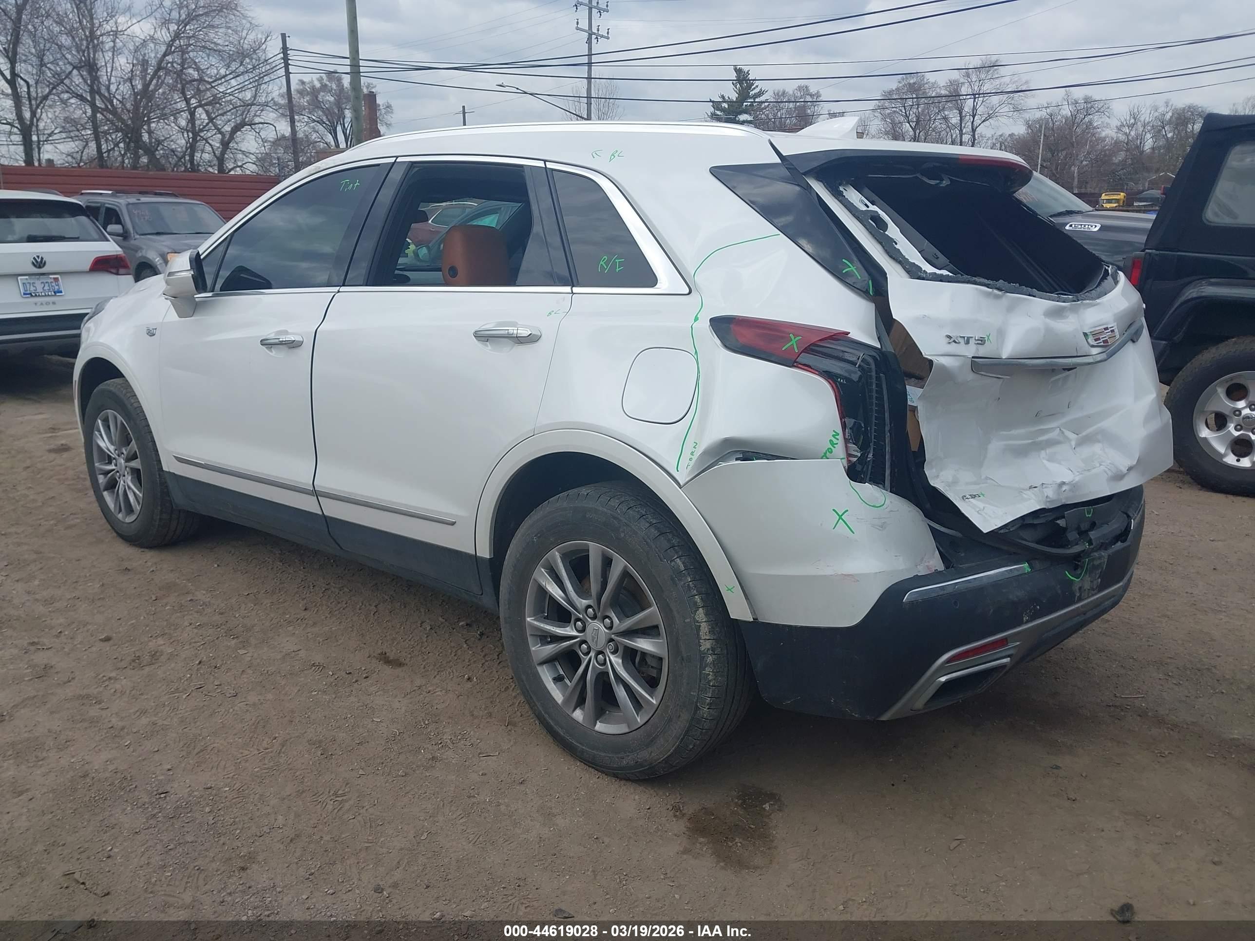 CADILLAC XT5 image 3
