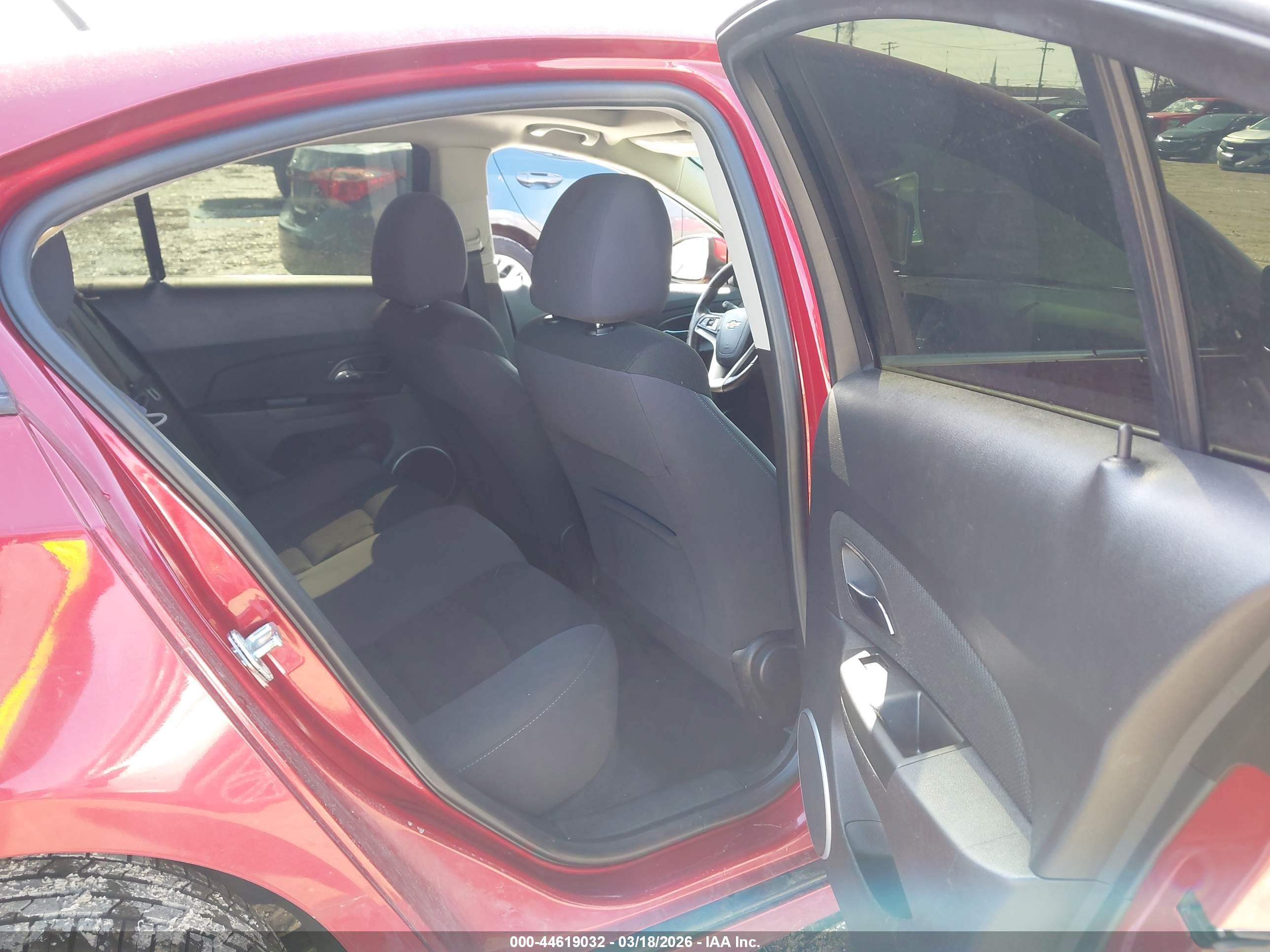 CHEVROLET CRUZE image 8