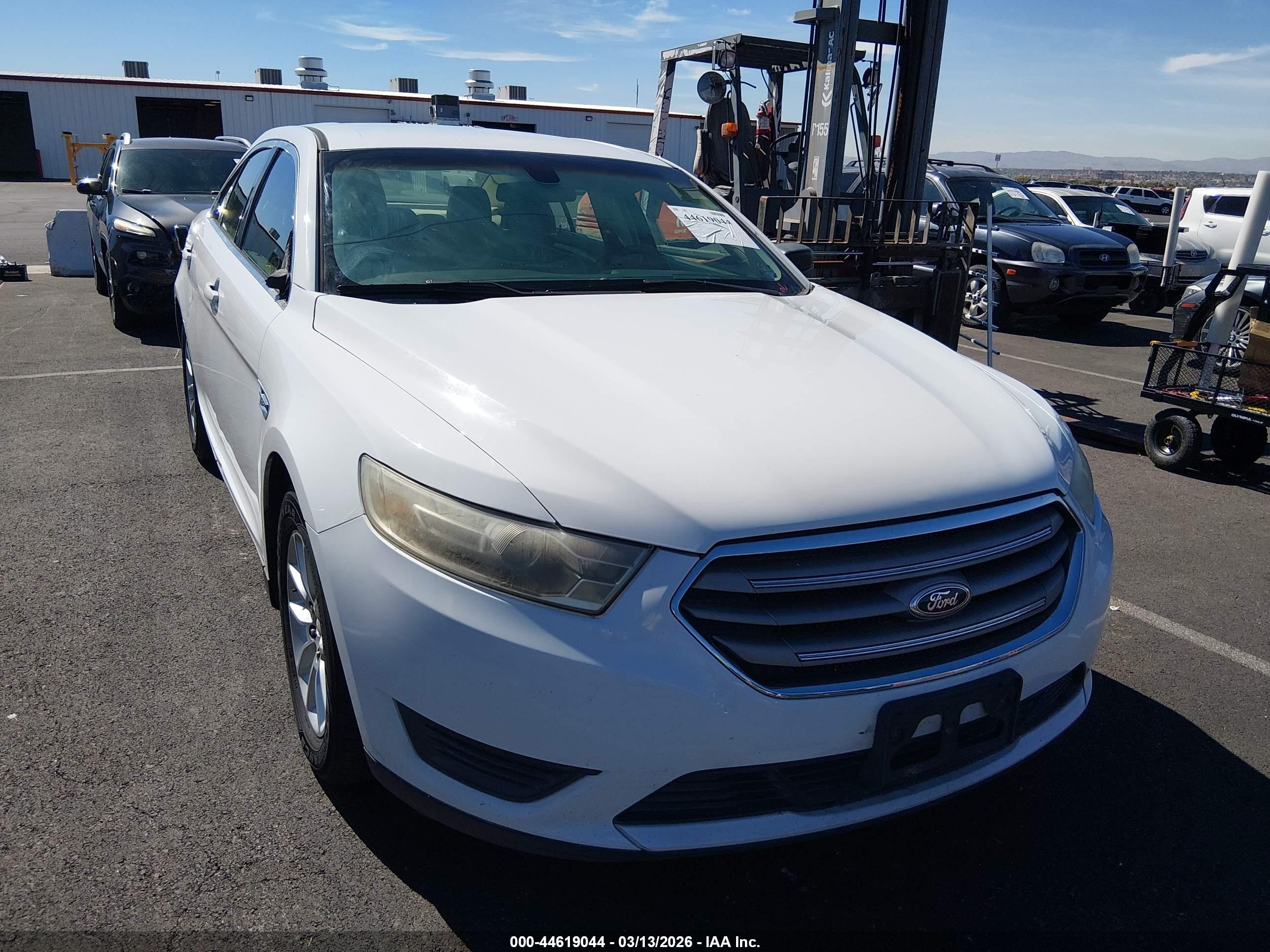FORD TAURUS image 6