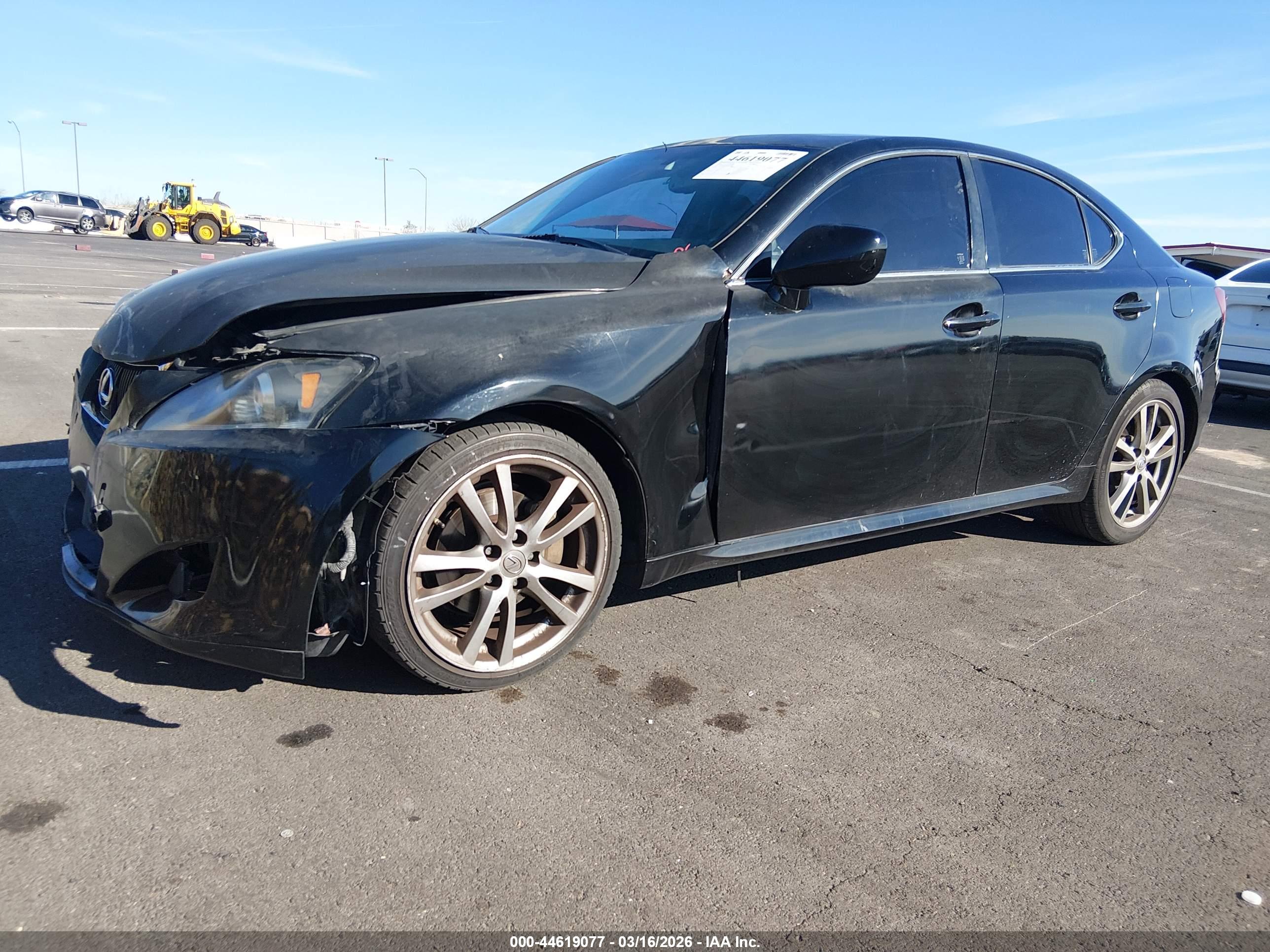 LEXUS IS image 2