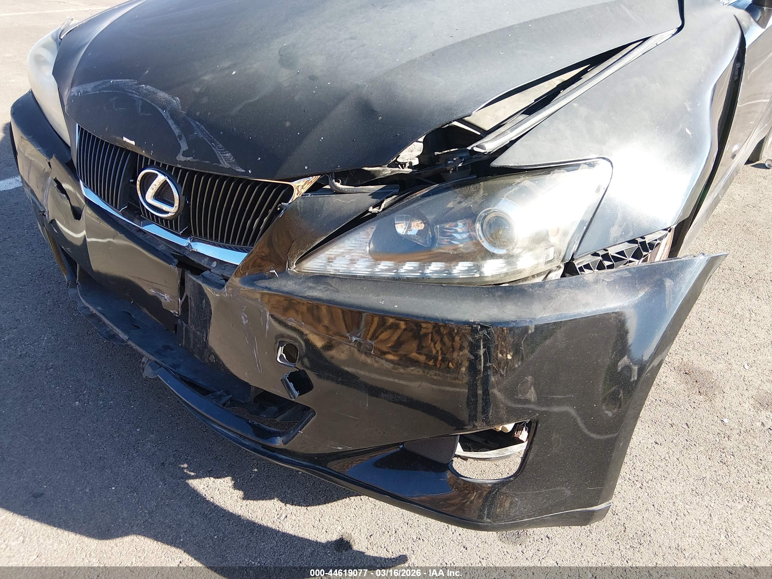 LEXUS IS image 6