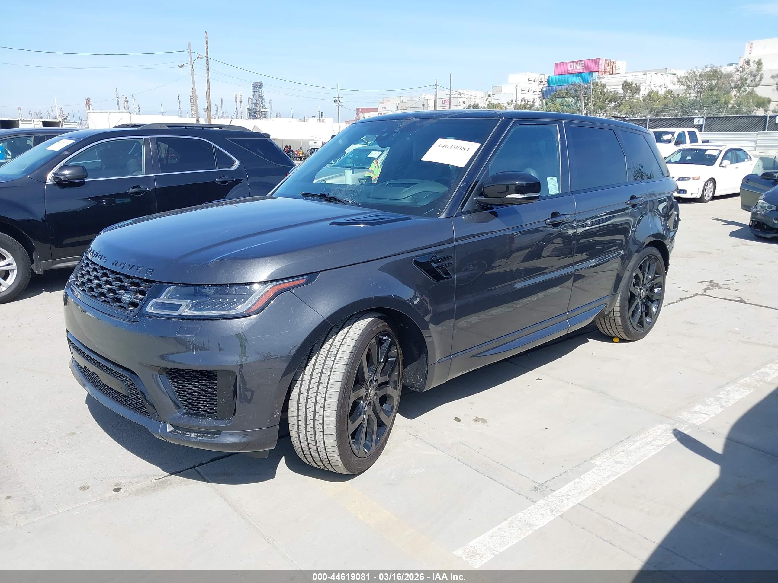 LAND ROVER image 2