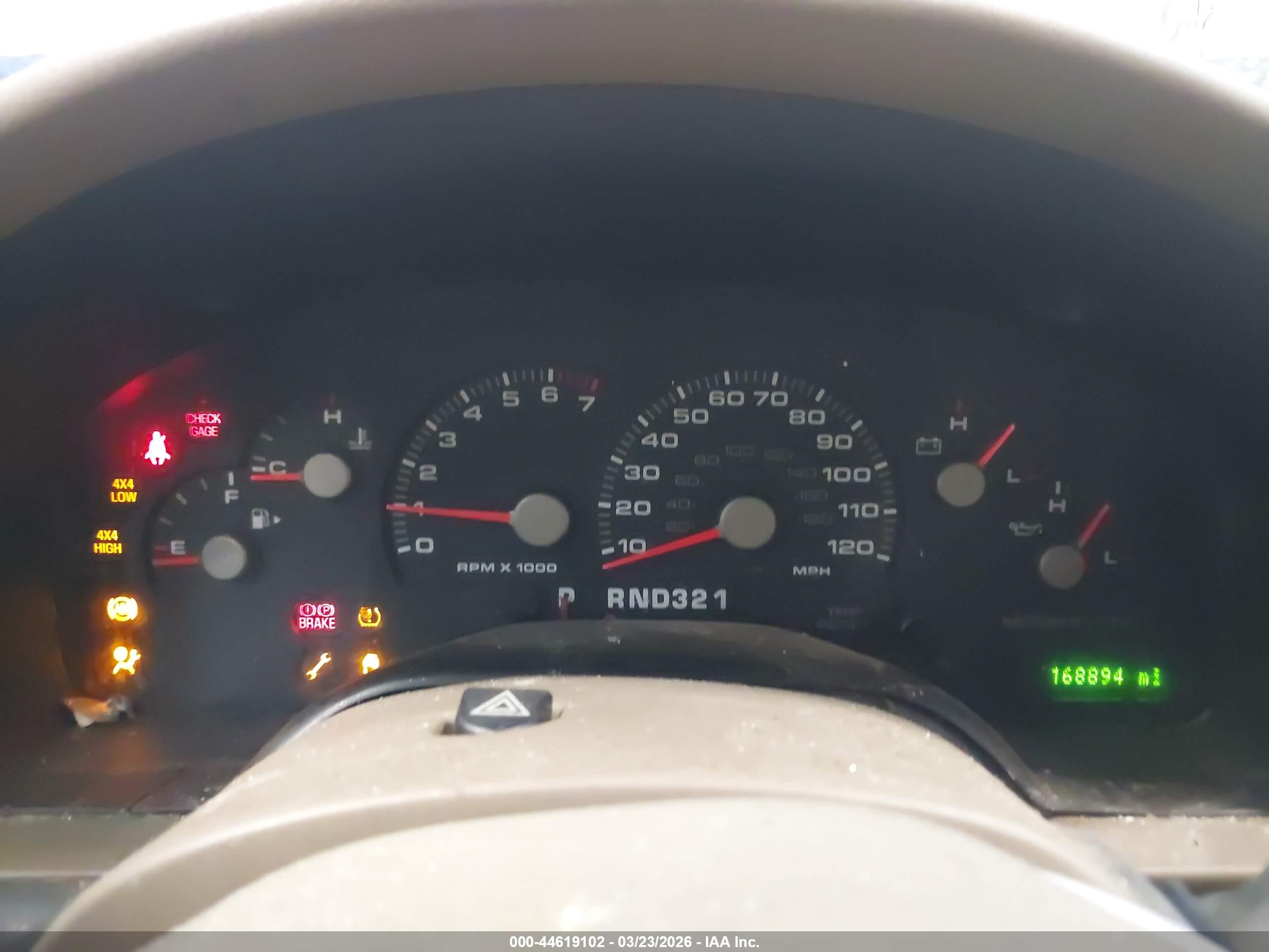 FORD EXPLORER image 7
