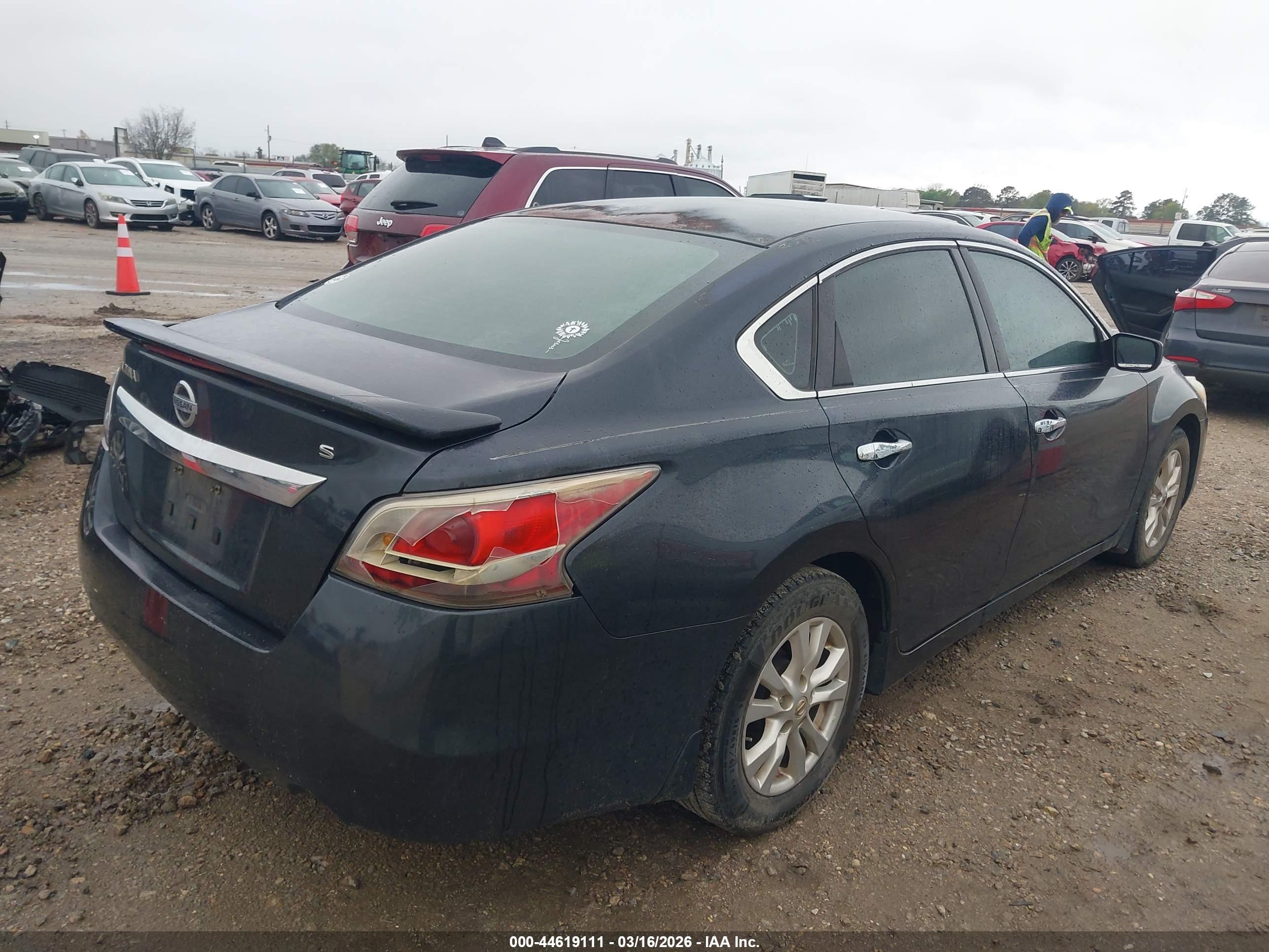NISSAN ALTIMA image 4