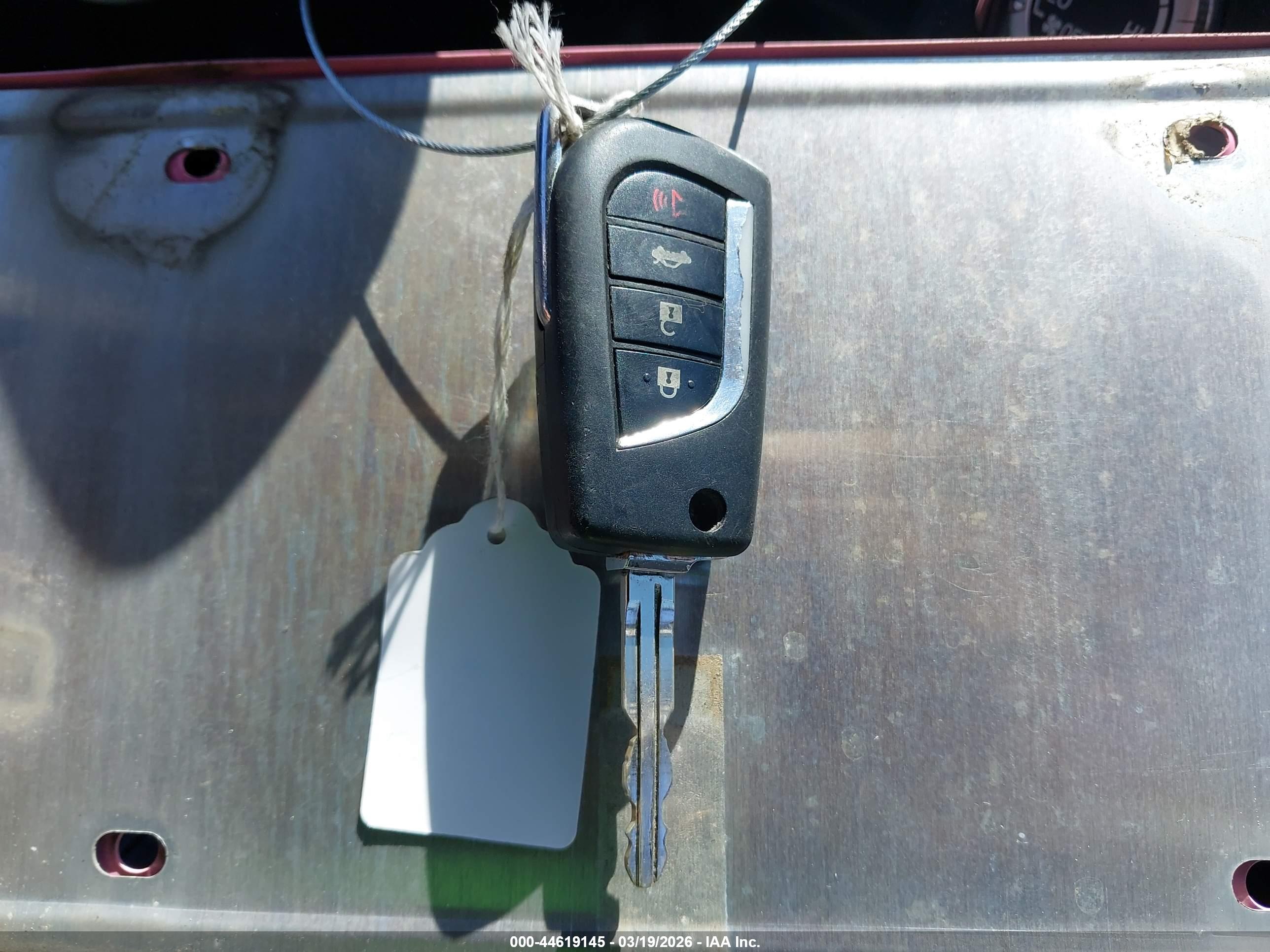 TOYOTA CAMRY image 11