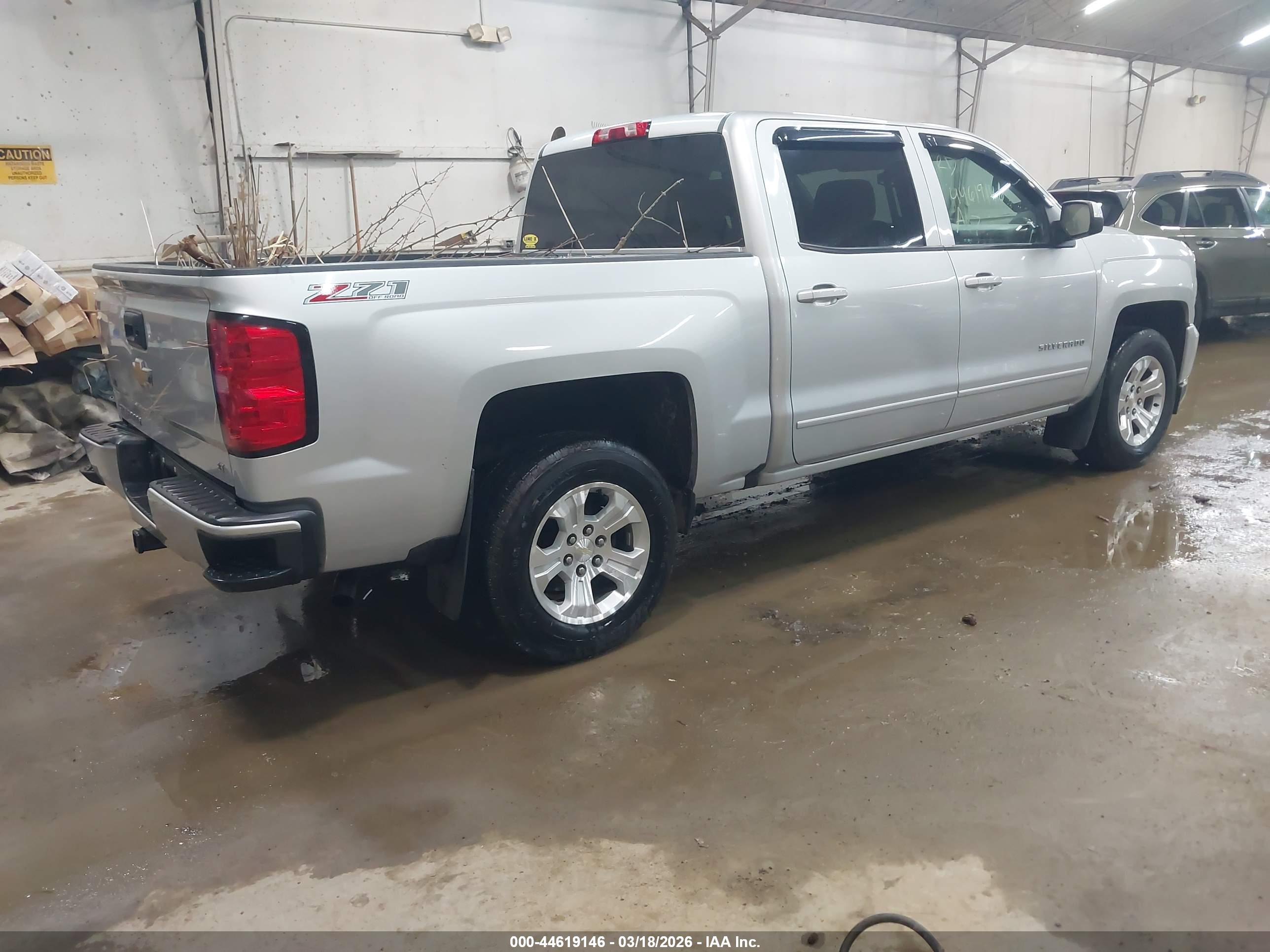 CHEVROLET SILVERADO image 4