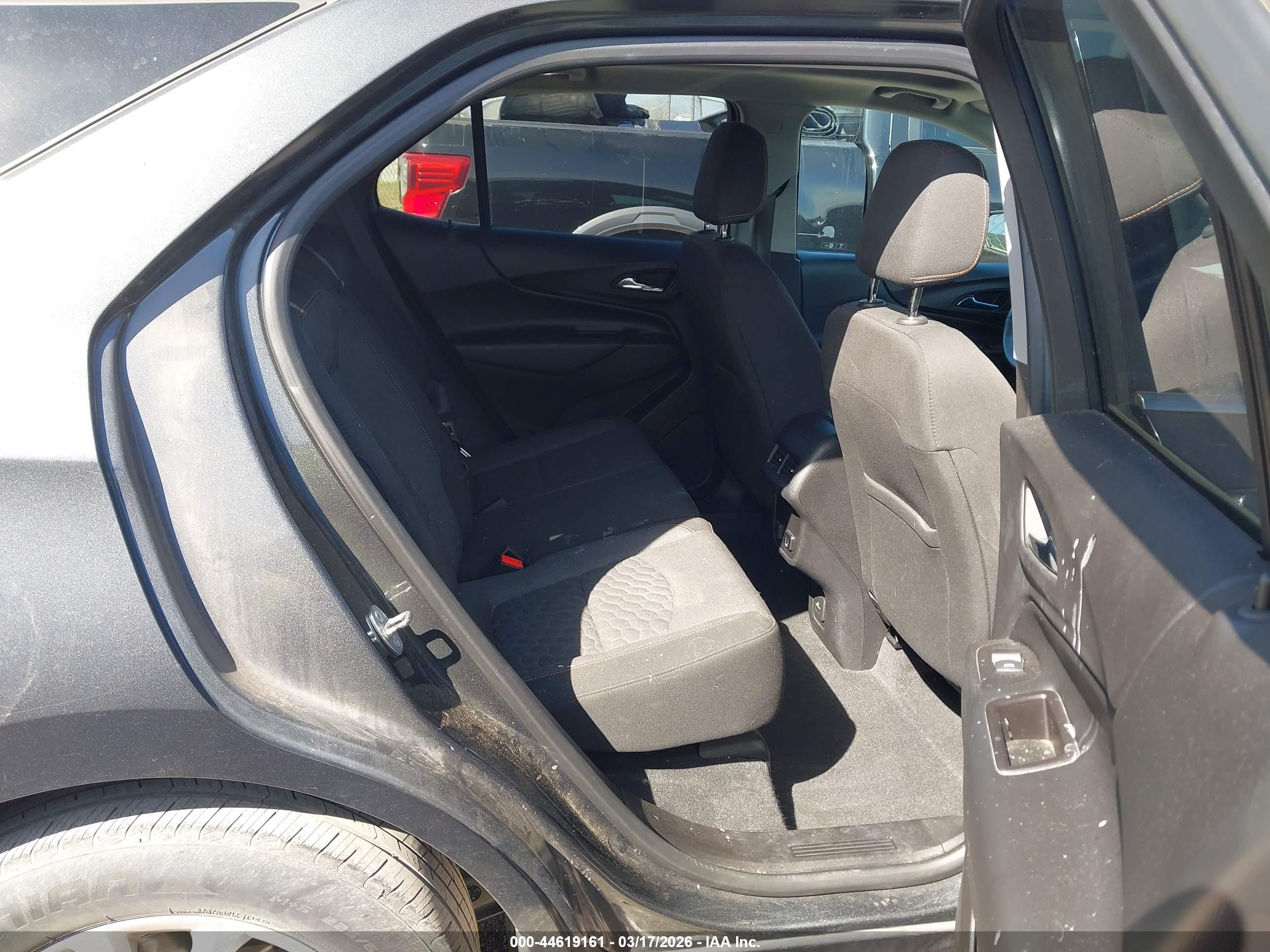 CHEVROLET EQUINOX image 8