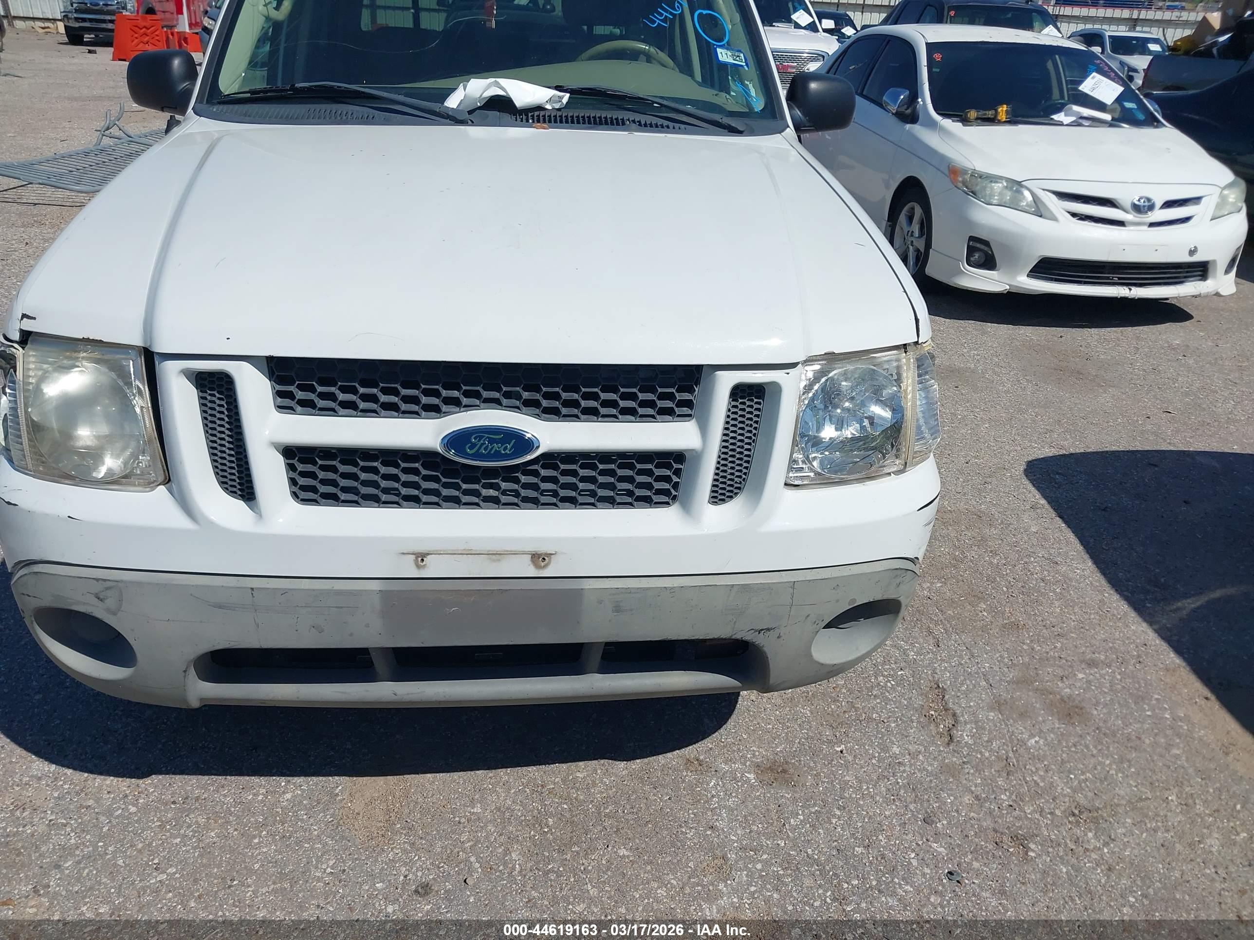 FORD EXPLORER image 10