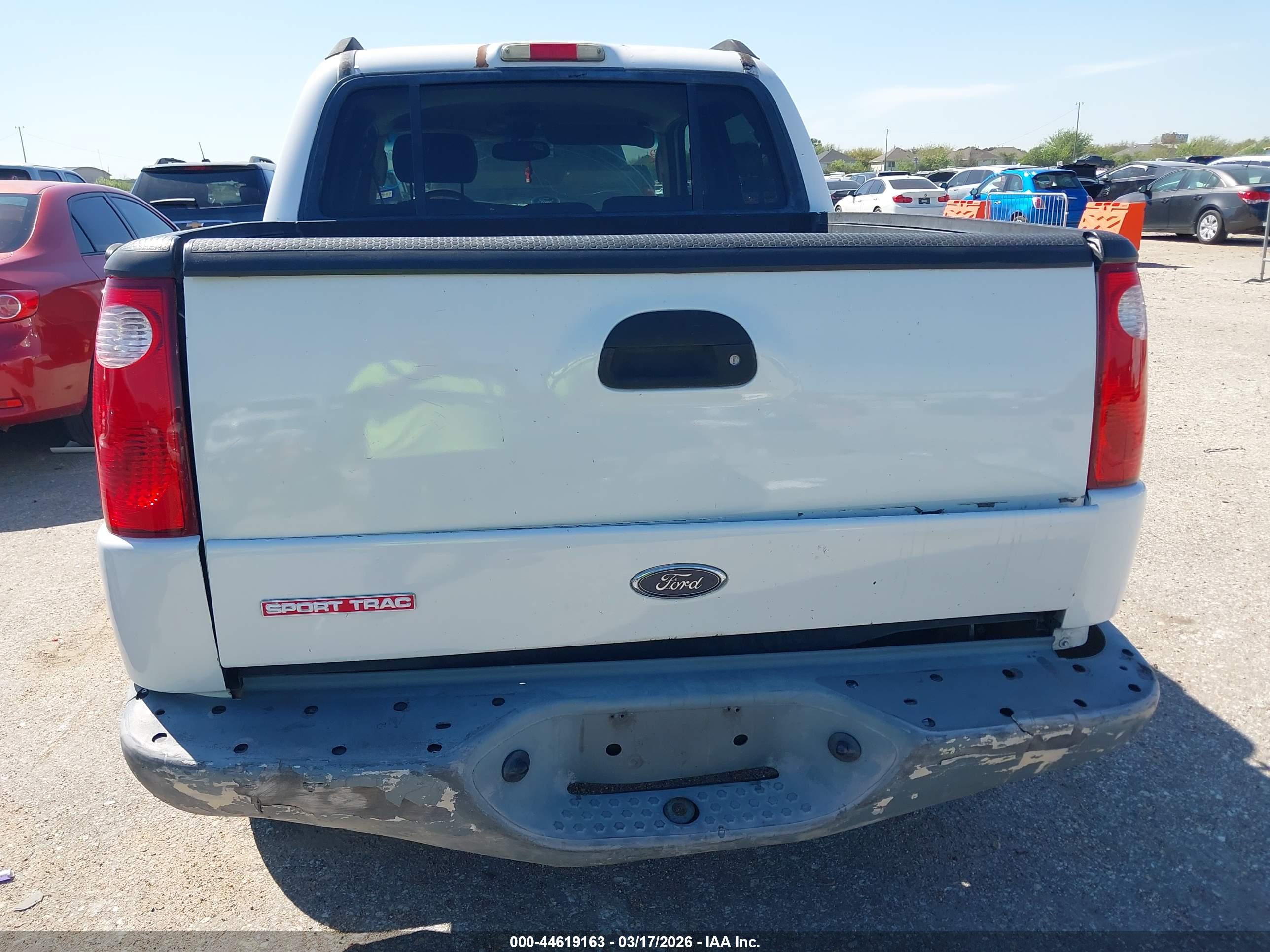 FORD EXPLORER image 6