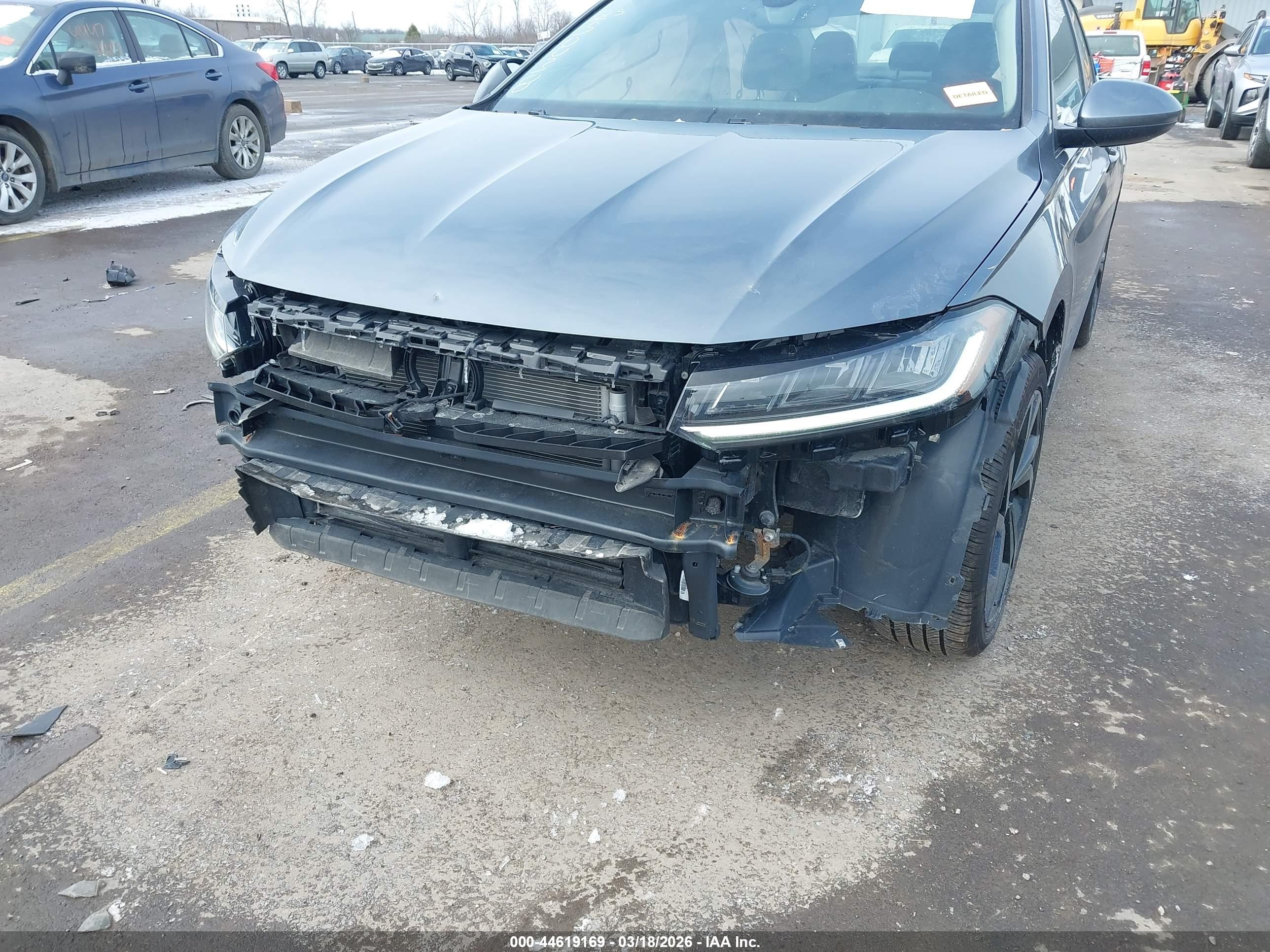 VOLKSWAGEN JETTA image 6