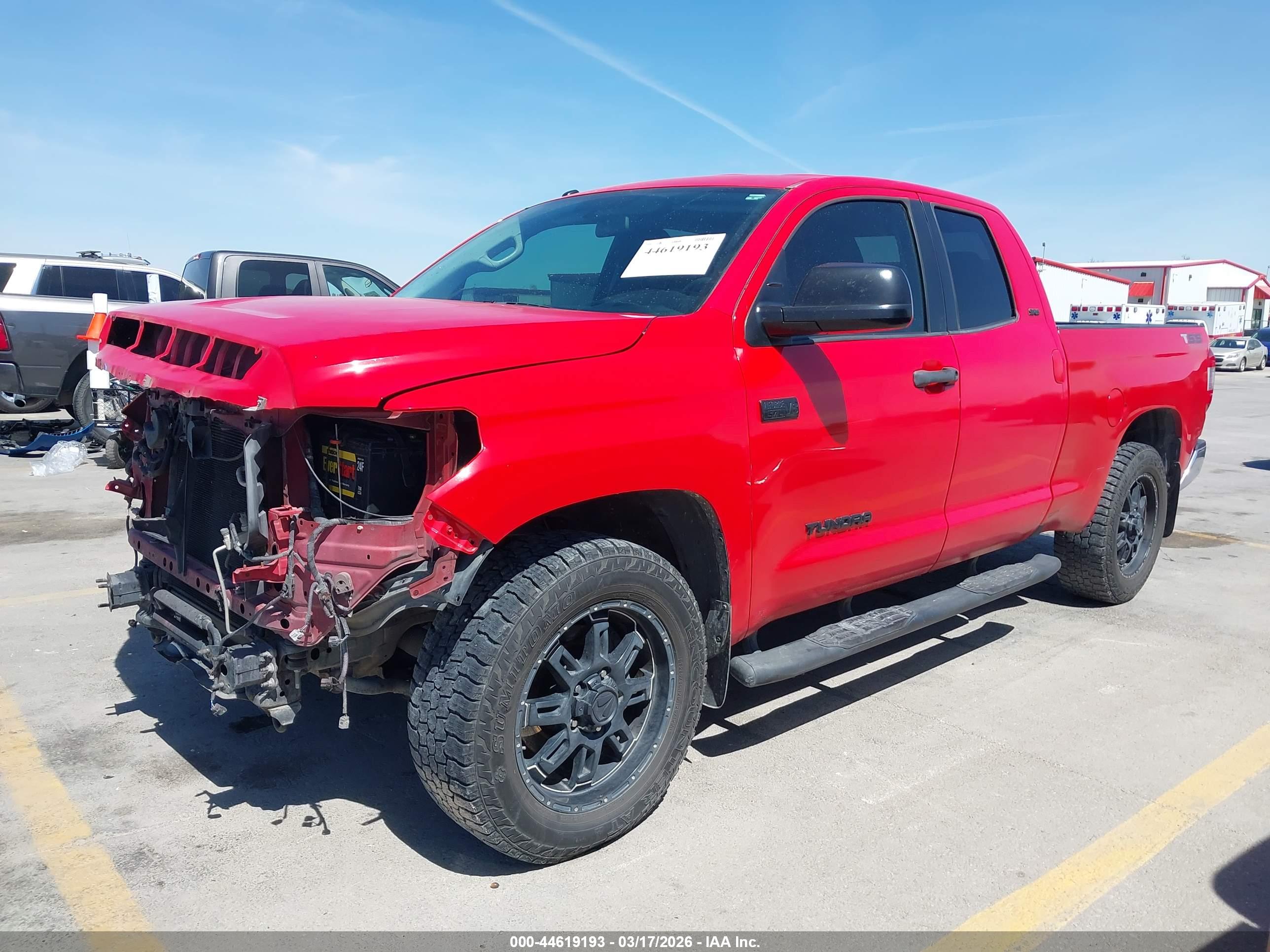 TOYOTA TUNDRA image 2