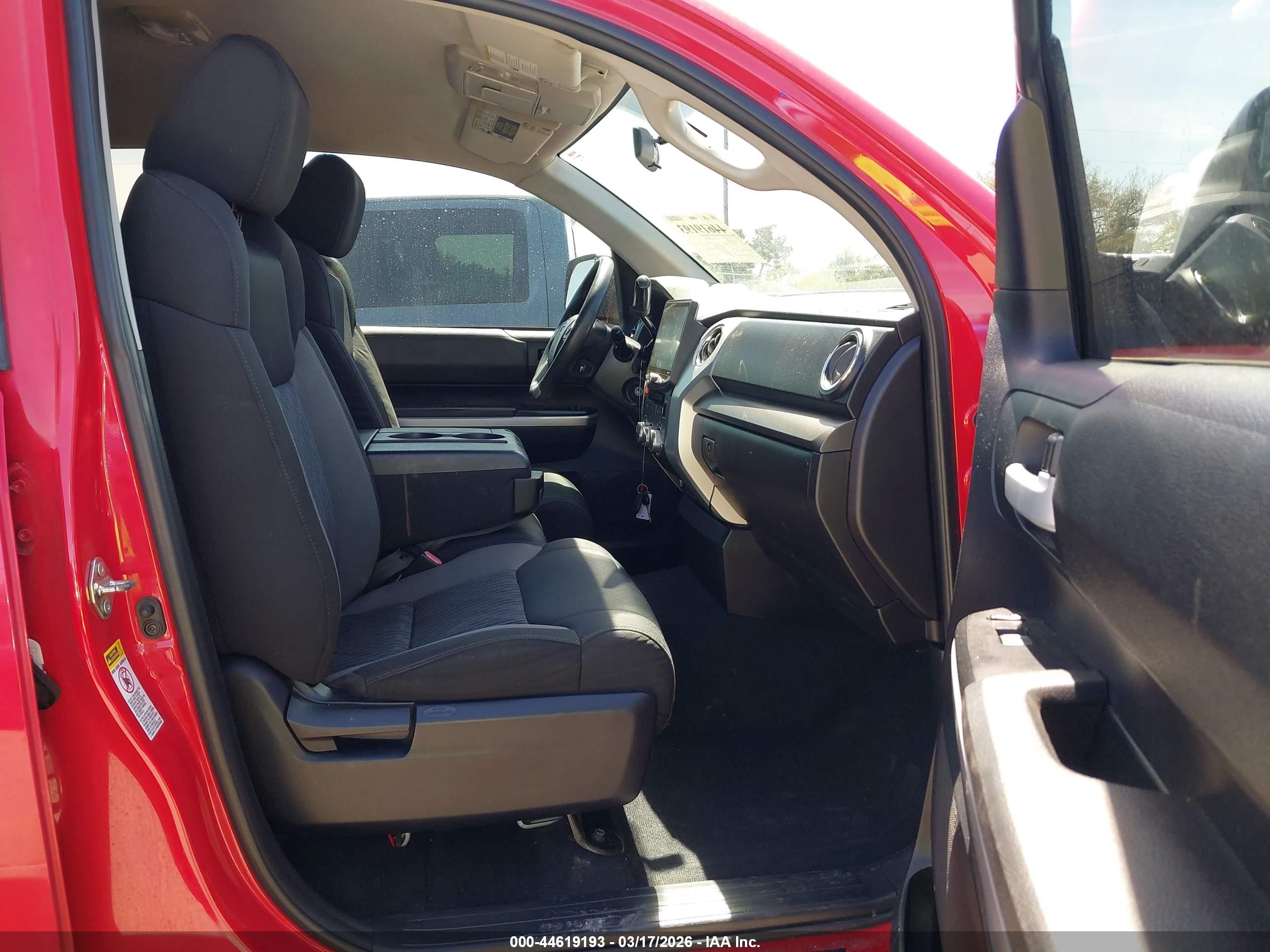 TOYOTA TUNDRA image 5