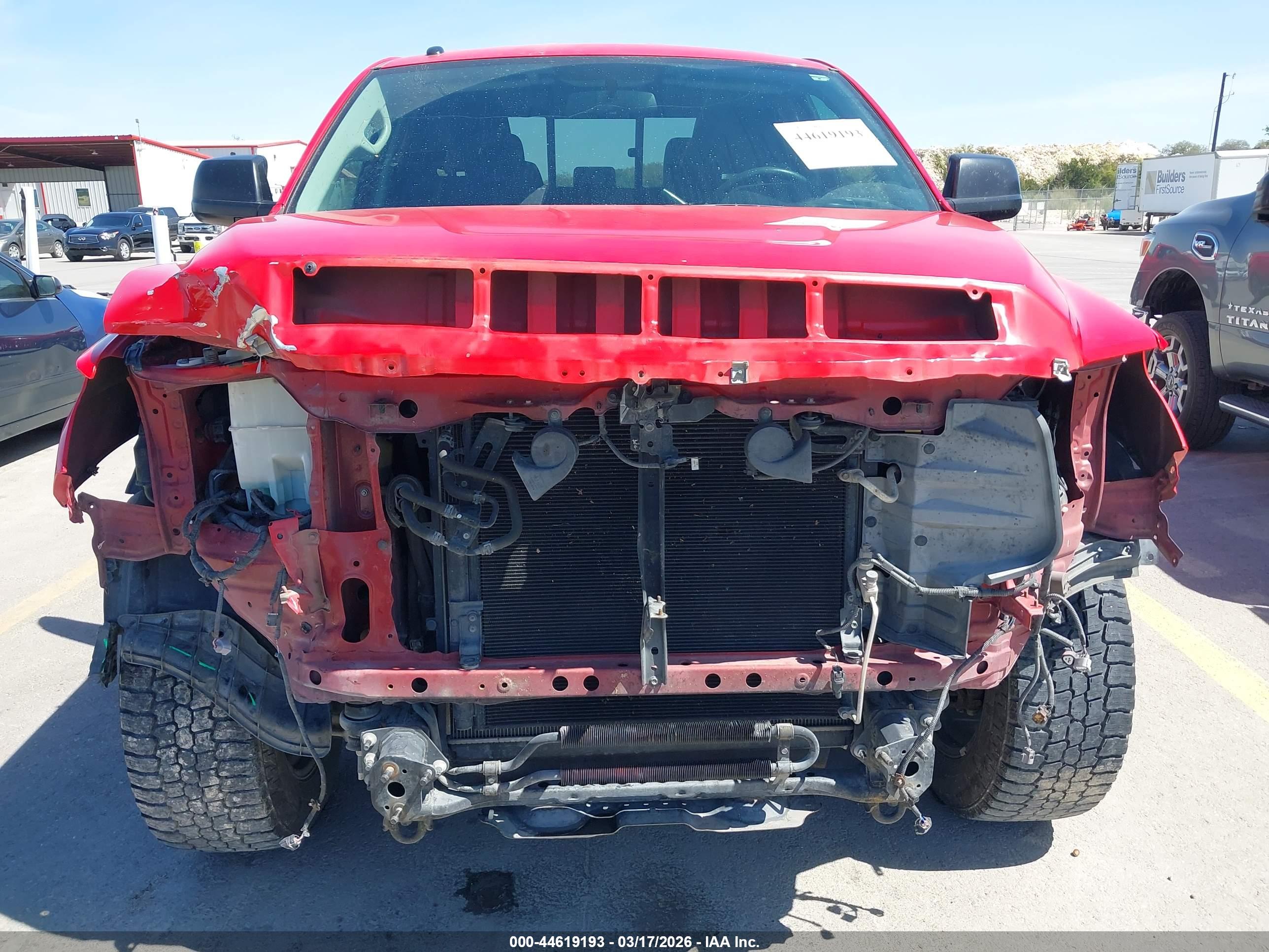 TOYOTA TUNDRA image 6