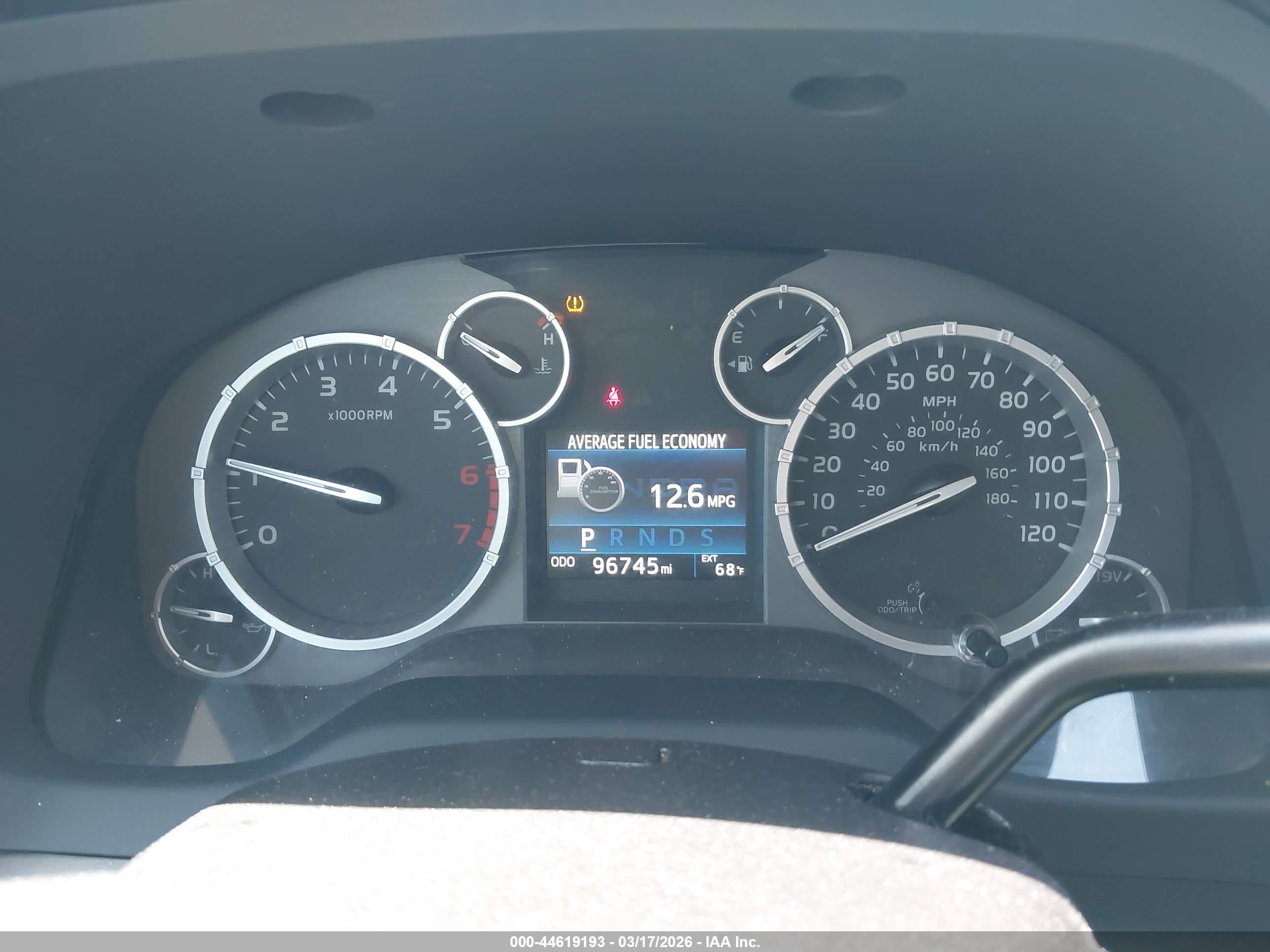 TOYOTA TUNDRA image 7