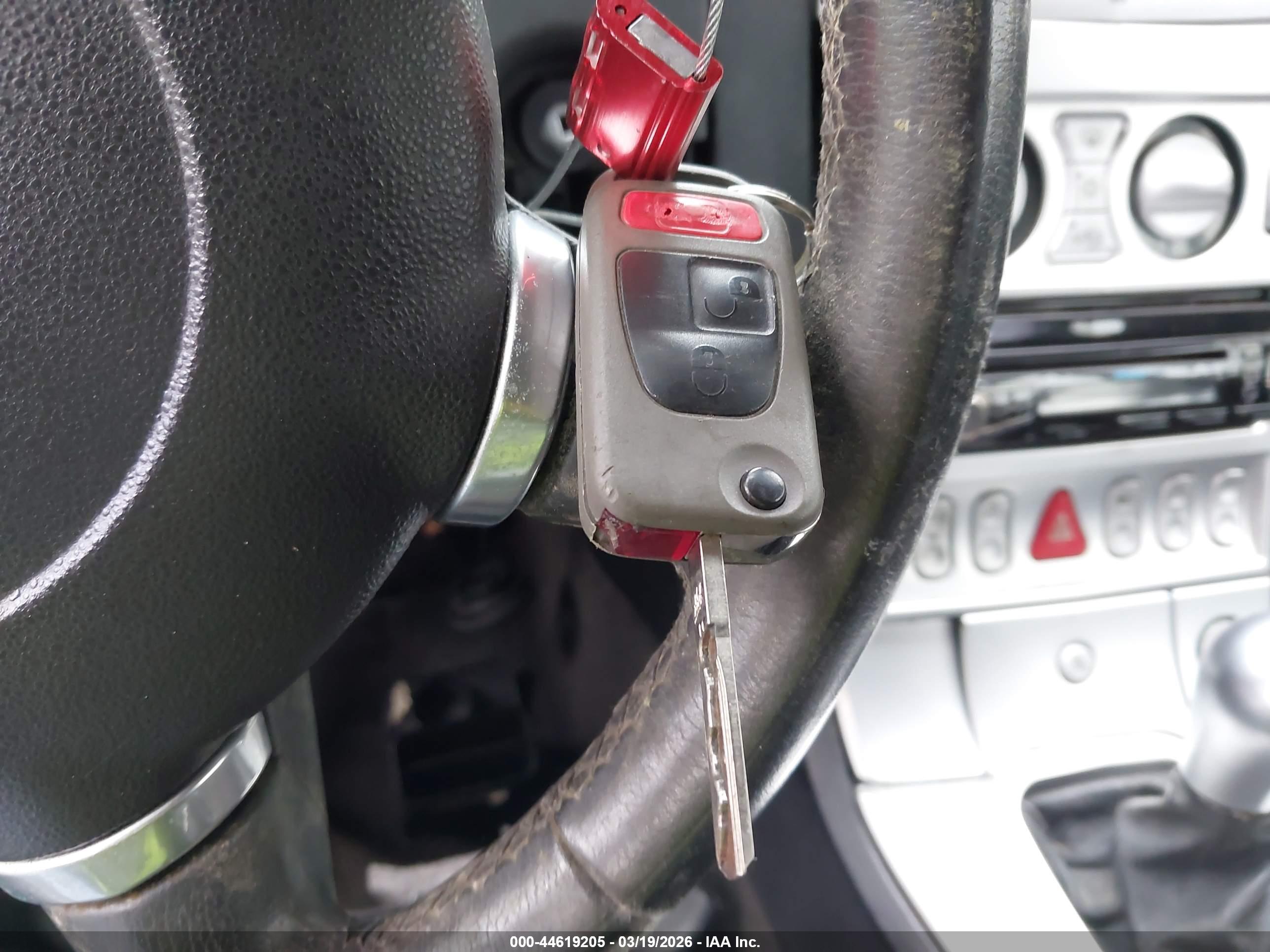 CHRYSLER CROSSFIRE image 11