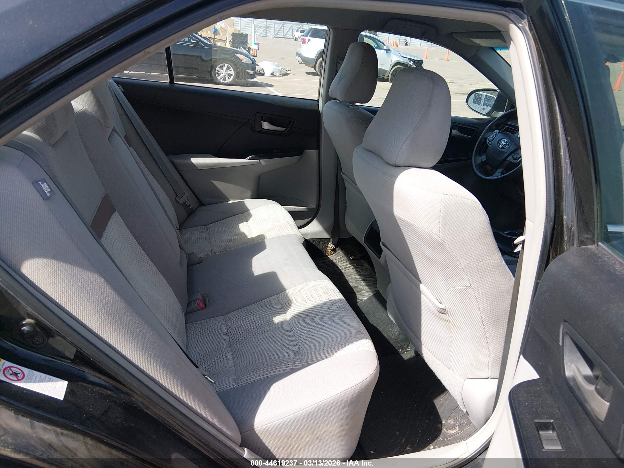 TOYOTA CAMRY image 8
